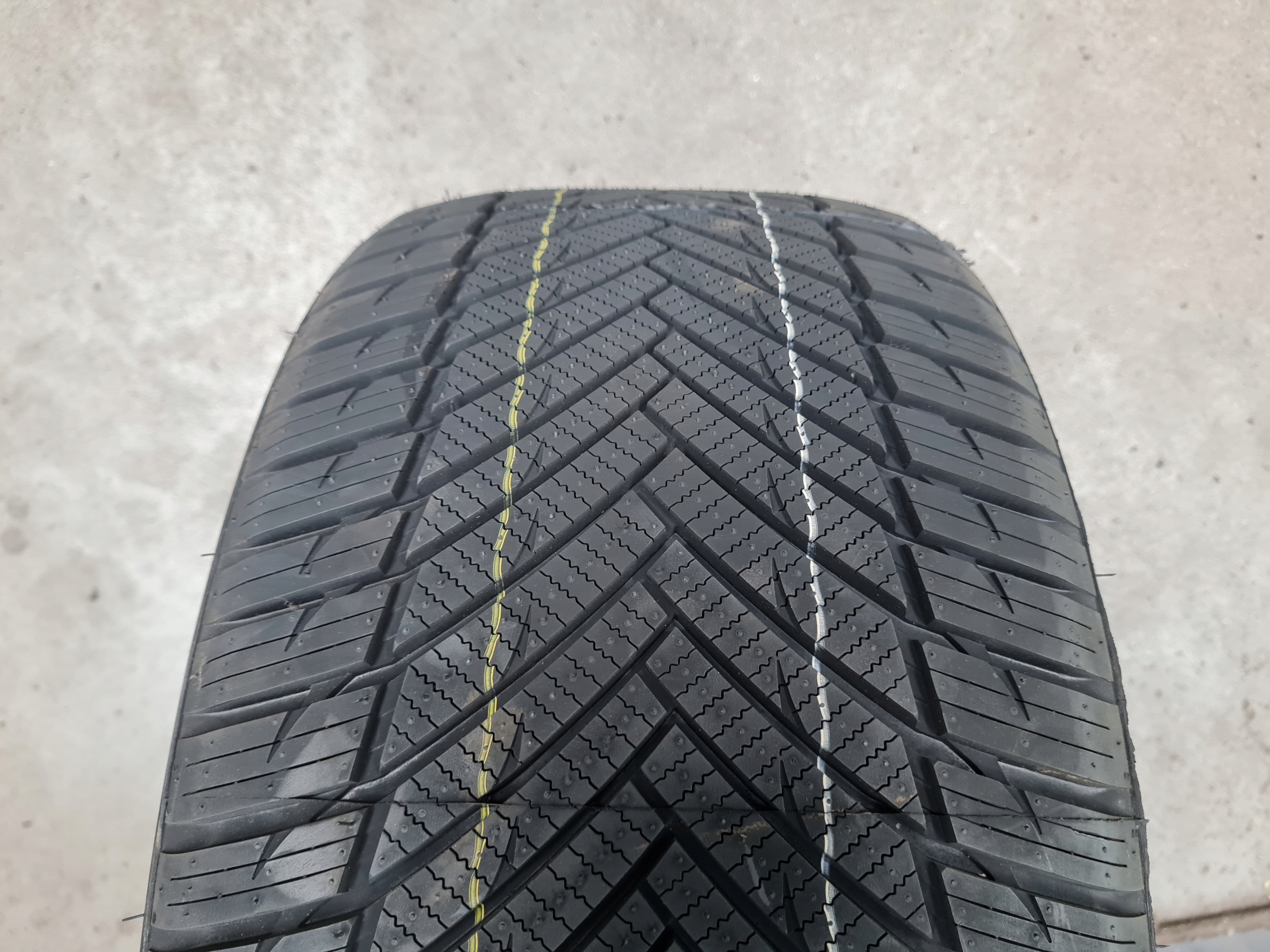 Imperial Celoročná pneumatika Driver 255/35R19 Nová 2024