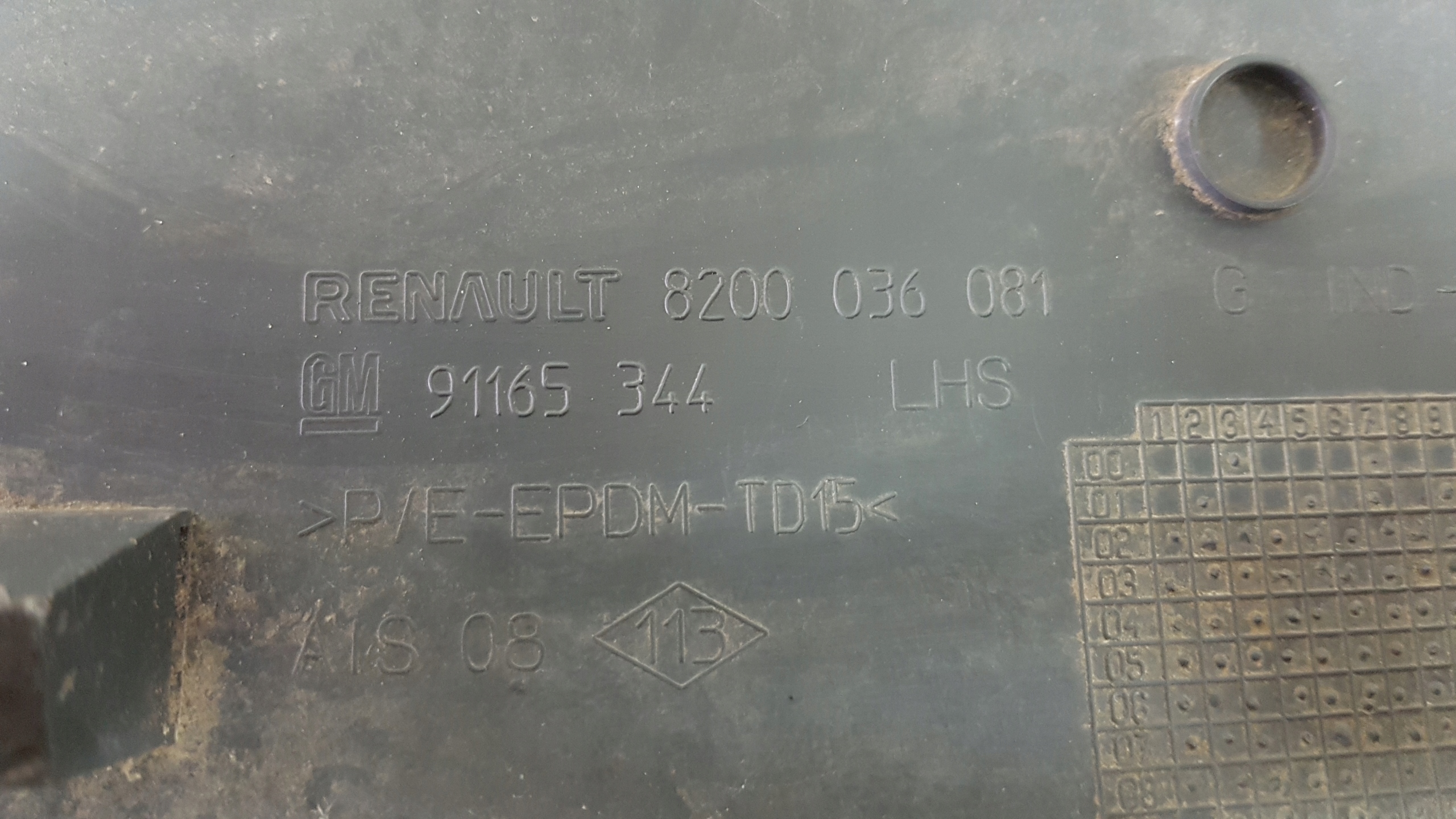 RENAULT TRAFIC OPEL VIVARO II moulding door left 2240