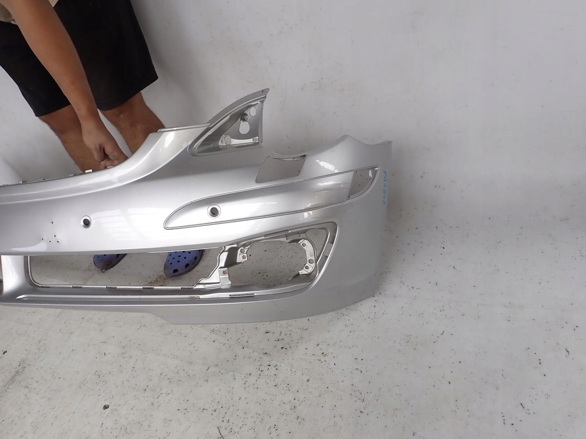 MERCEDES R-KLASA W251 05-09 bumper front front washer PDC