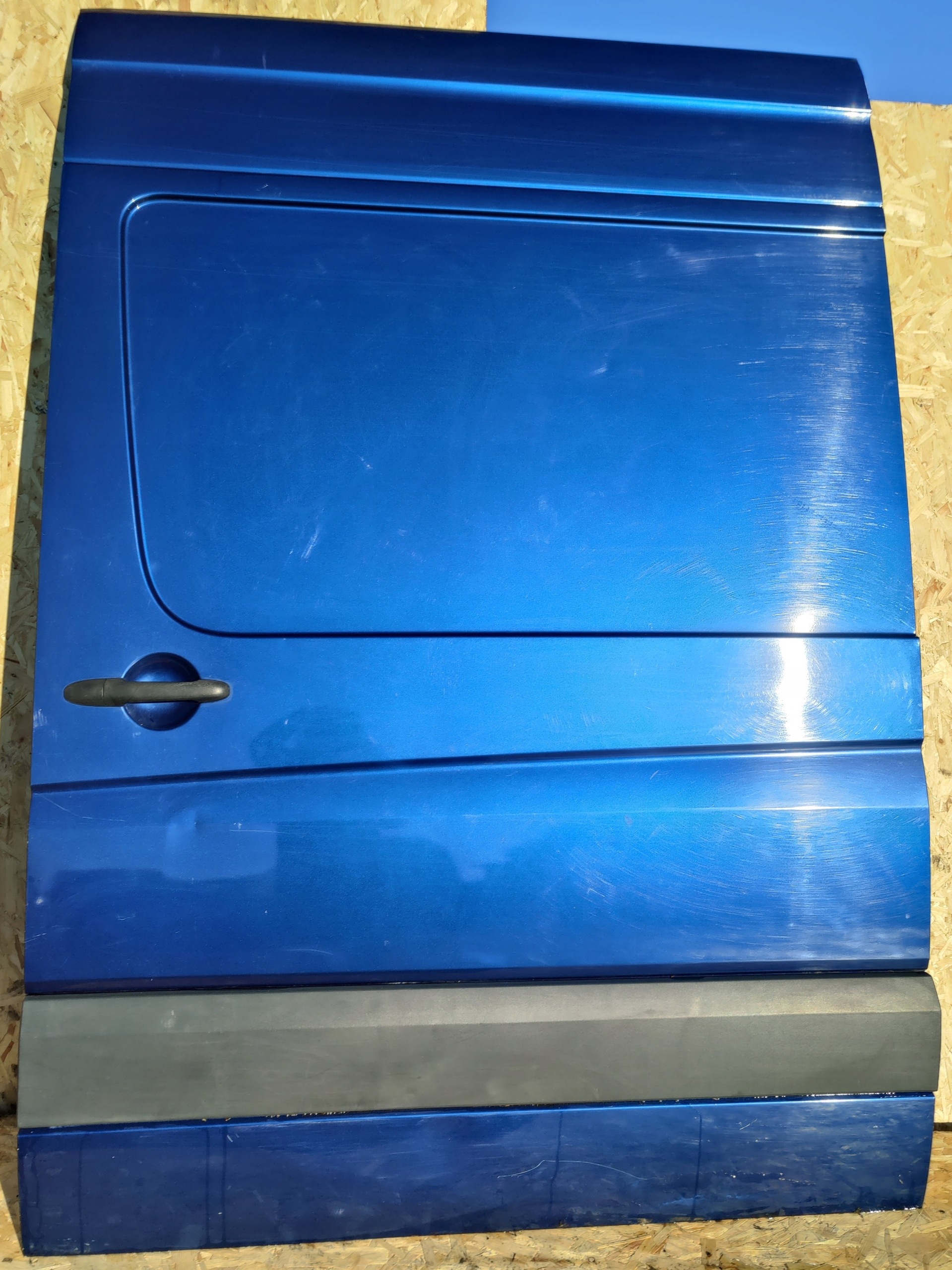 VW CRAFTER MERCEDES SPRINTER W906 door side sliding left blue
