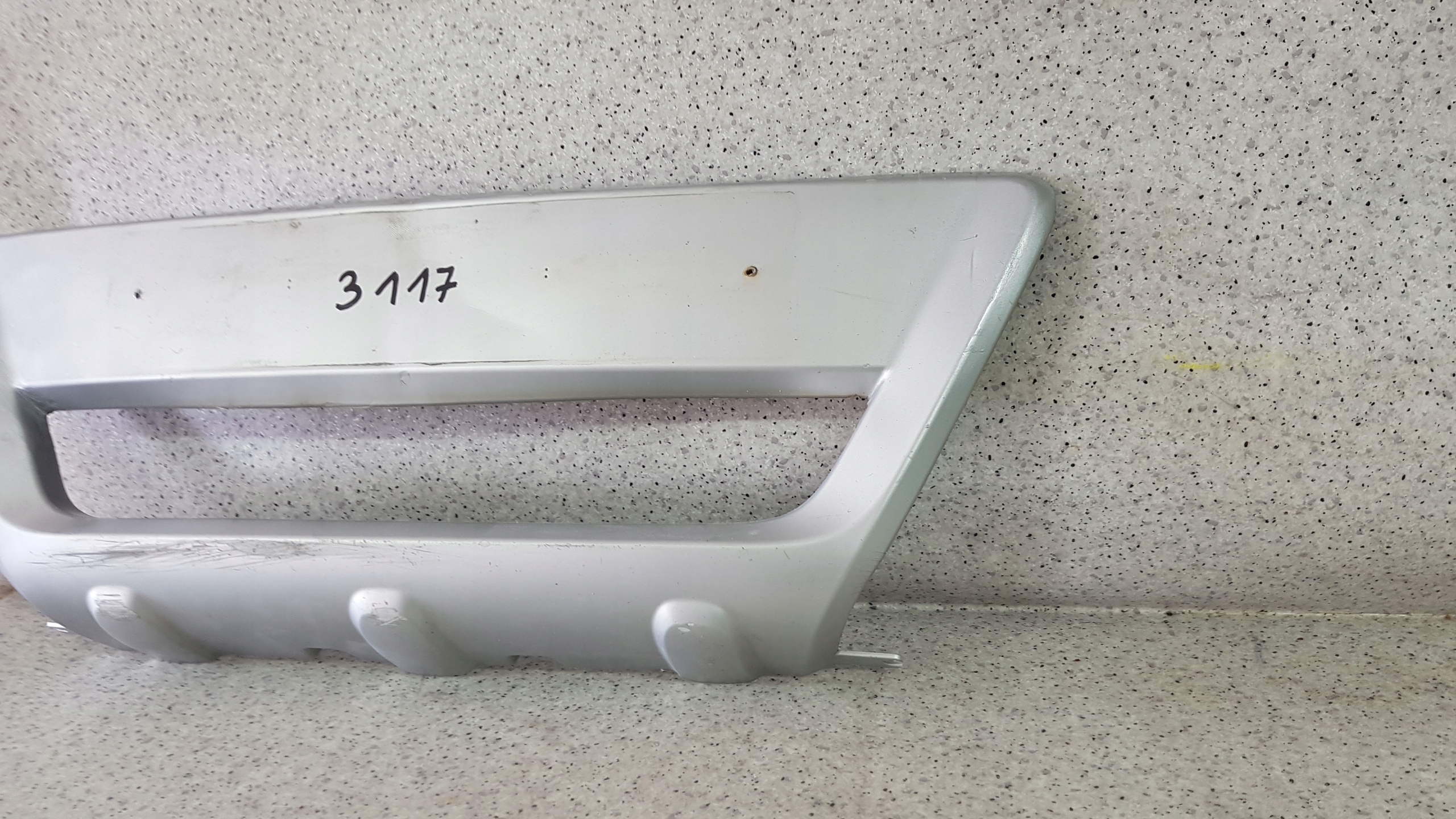 VOLVO XC60 XC 60 2008 - Couverture Pare choc Avant 3117