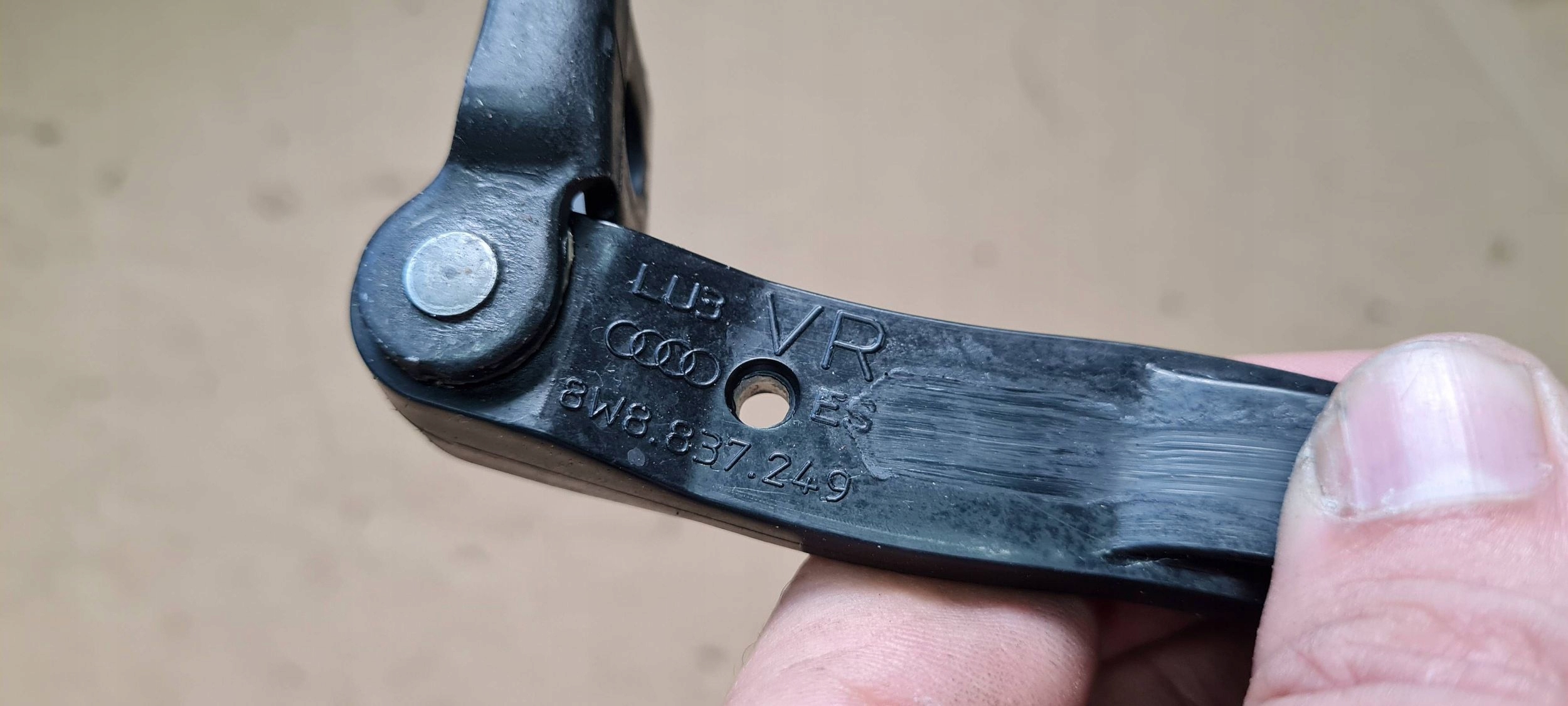 A5 8W S5 LIFT limiter door left right front SPORTBACK 8W8837249