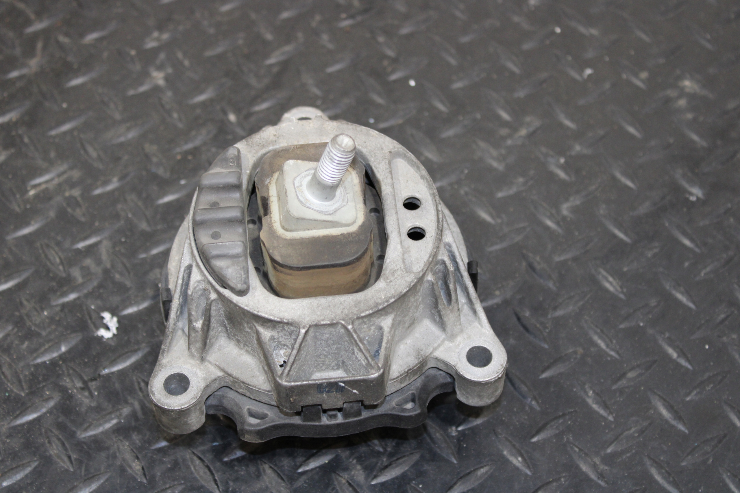 holder engine mount BMW 3 F30 LIFT 6855412