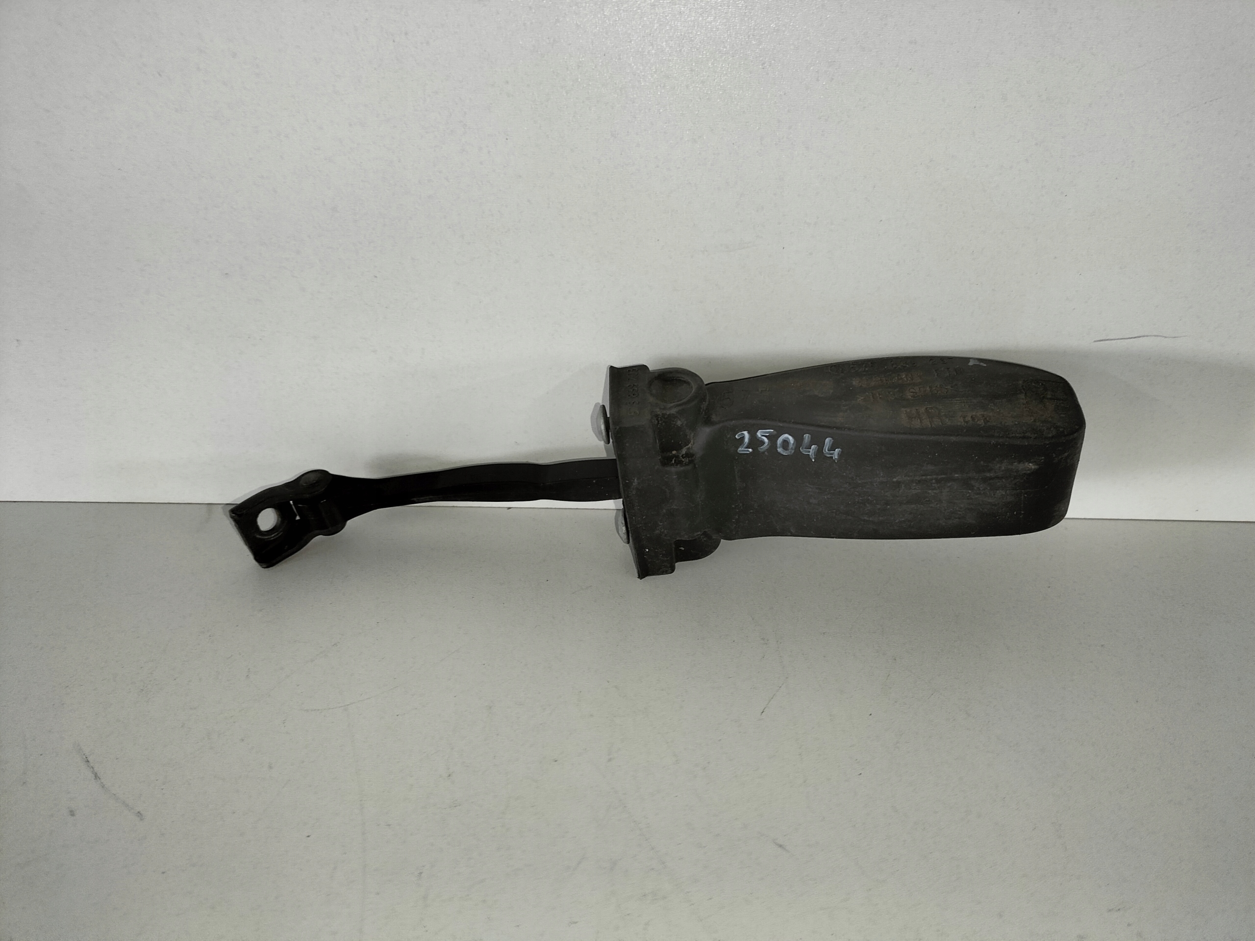 limiter door rear part SKODA KAROQ 17- SEAT ATECA