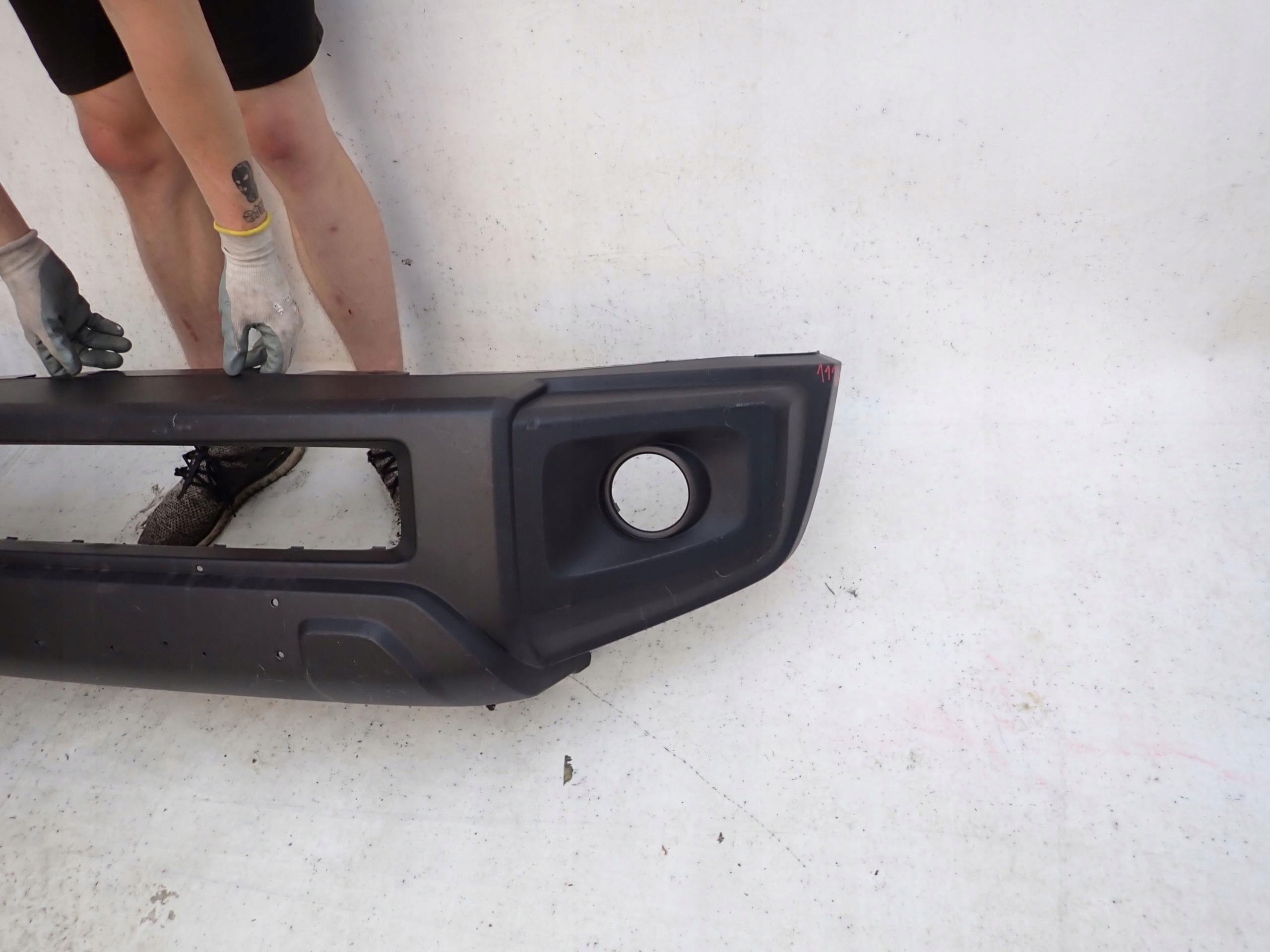 SUZUKI JIMNY IV 18- bumper front front SPR