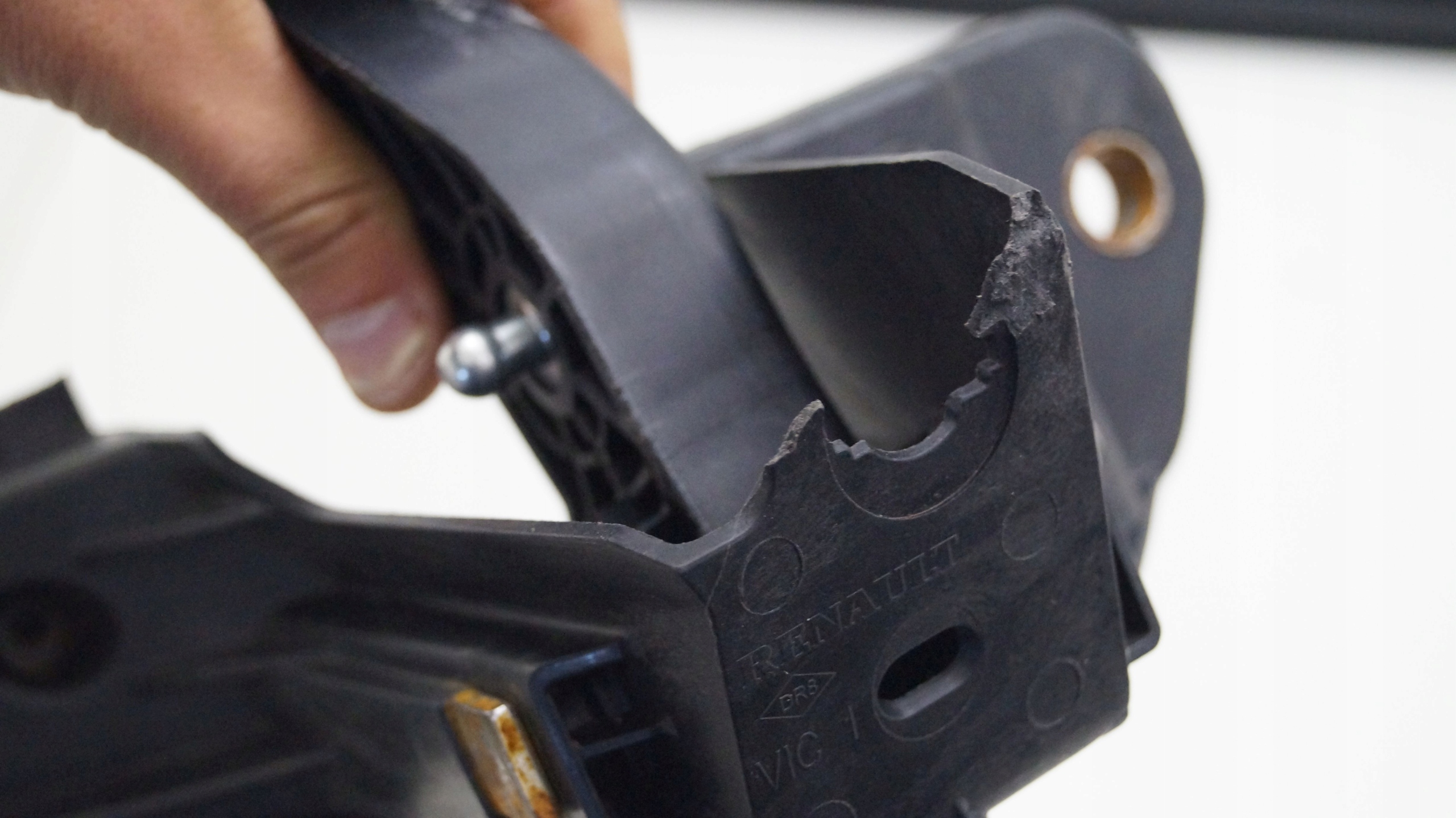 RENAULT MASTER III MOVANO B PEDAŁ SPRZĘGŁA Numer katalogowy części 465034965R