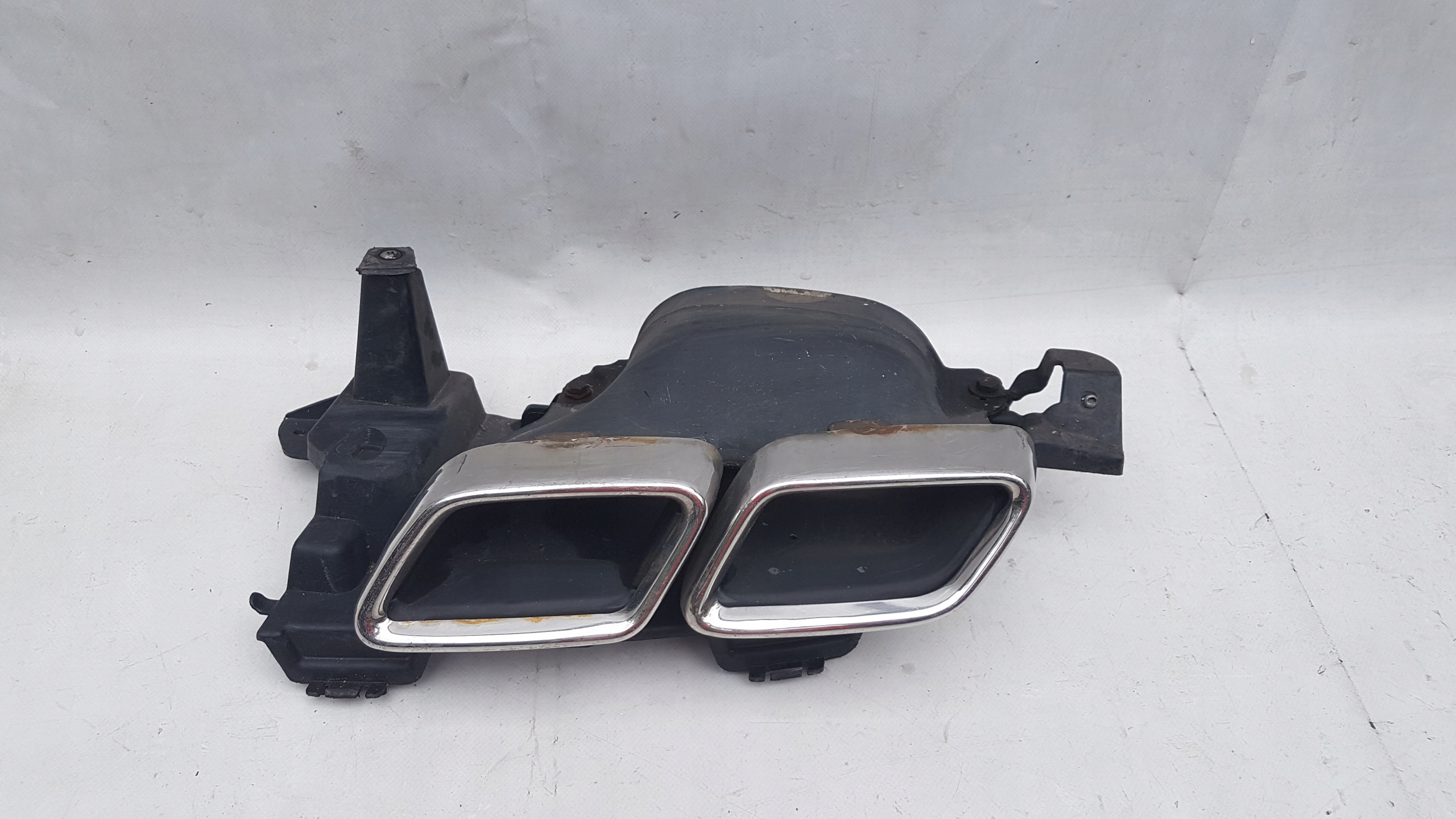 C-Class W205 AMG наконечник вихлопної труби лівий.