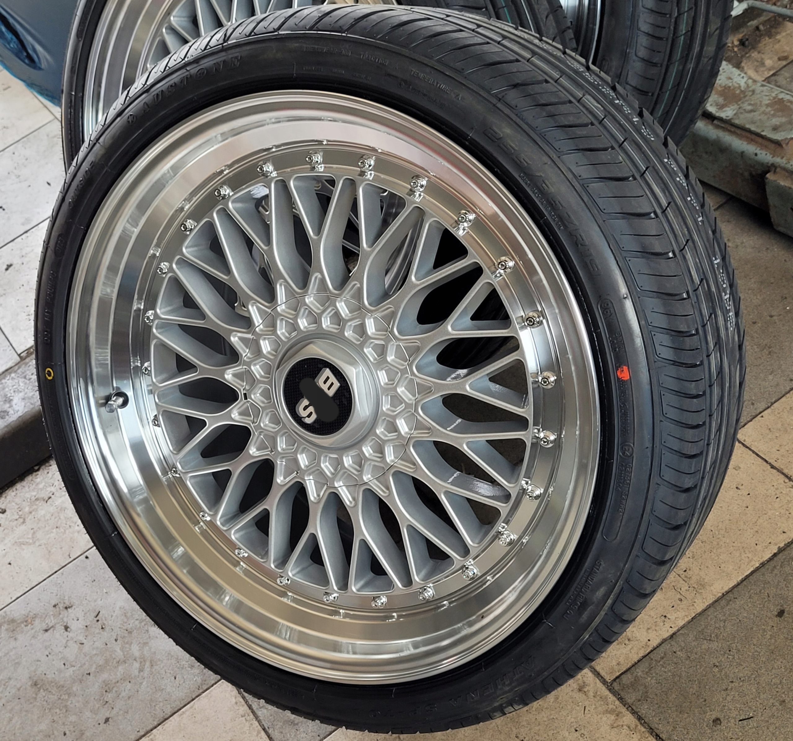 KOŁA FELGI 19 BMW F10 F11 8,5+9,5 Marka opon inna