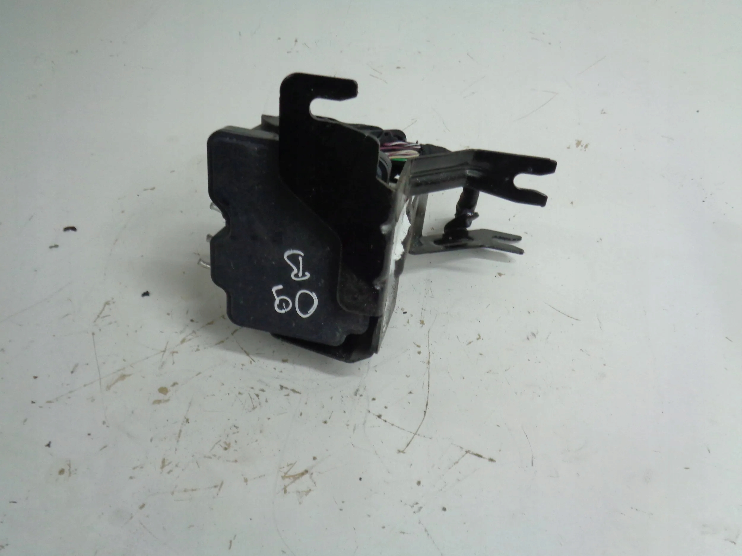 DACIA SANDERO II pump control unit ABS 18r