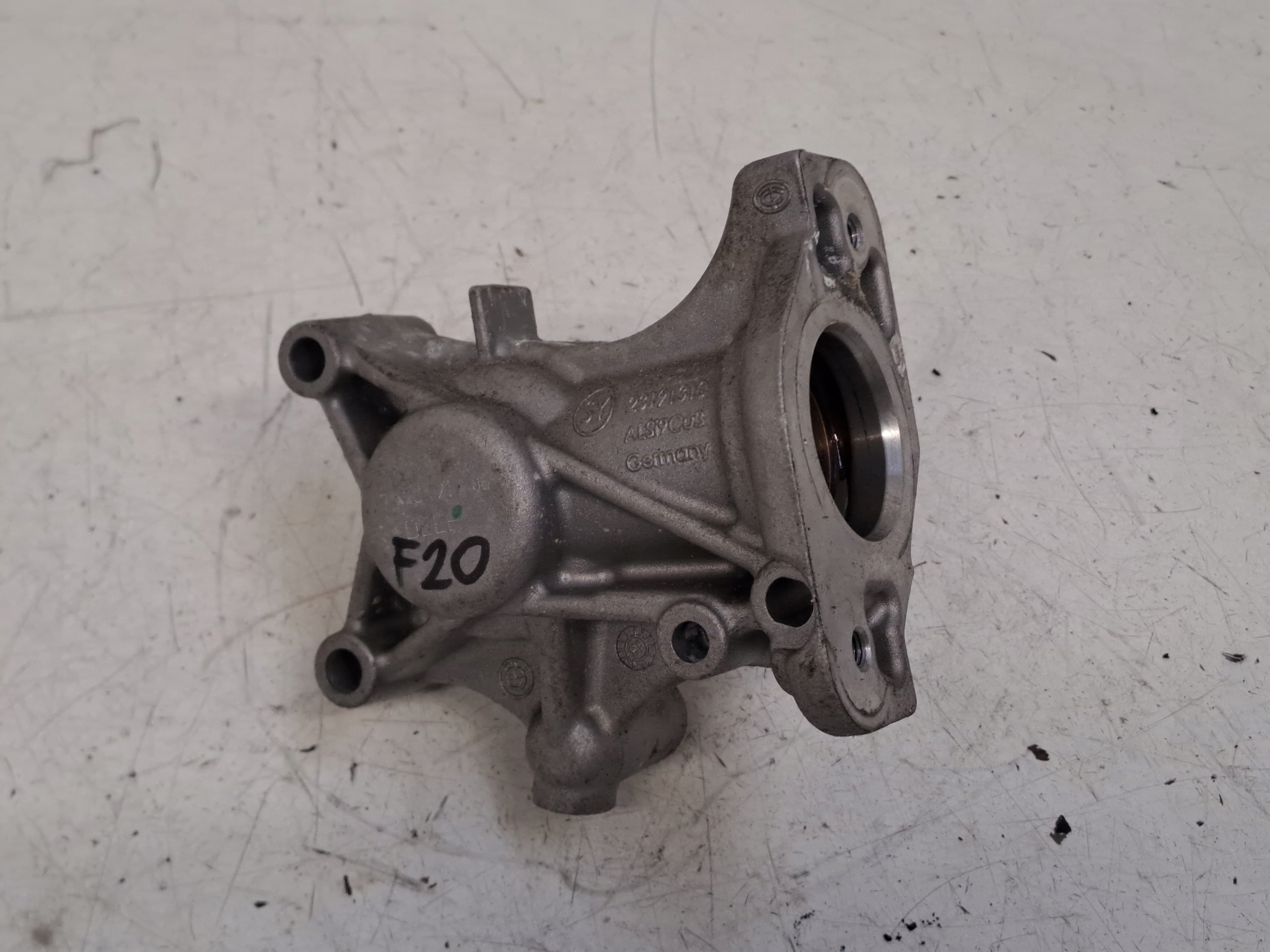 Naped pompy 7628021 BMW F20