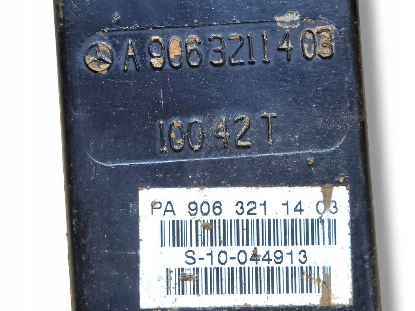 Resor front Mercedes-Benz Sprinter W906 2011 A9063211403