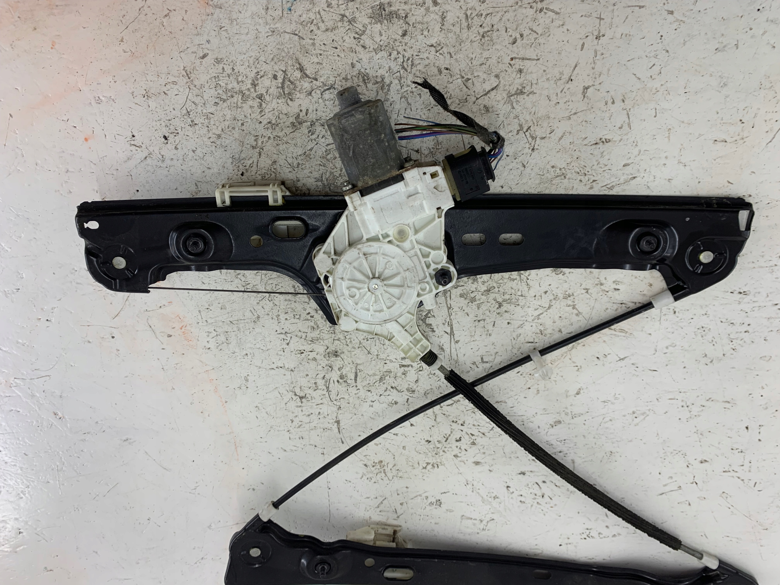 BMW E90 window regulator right front