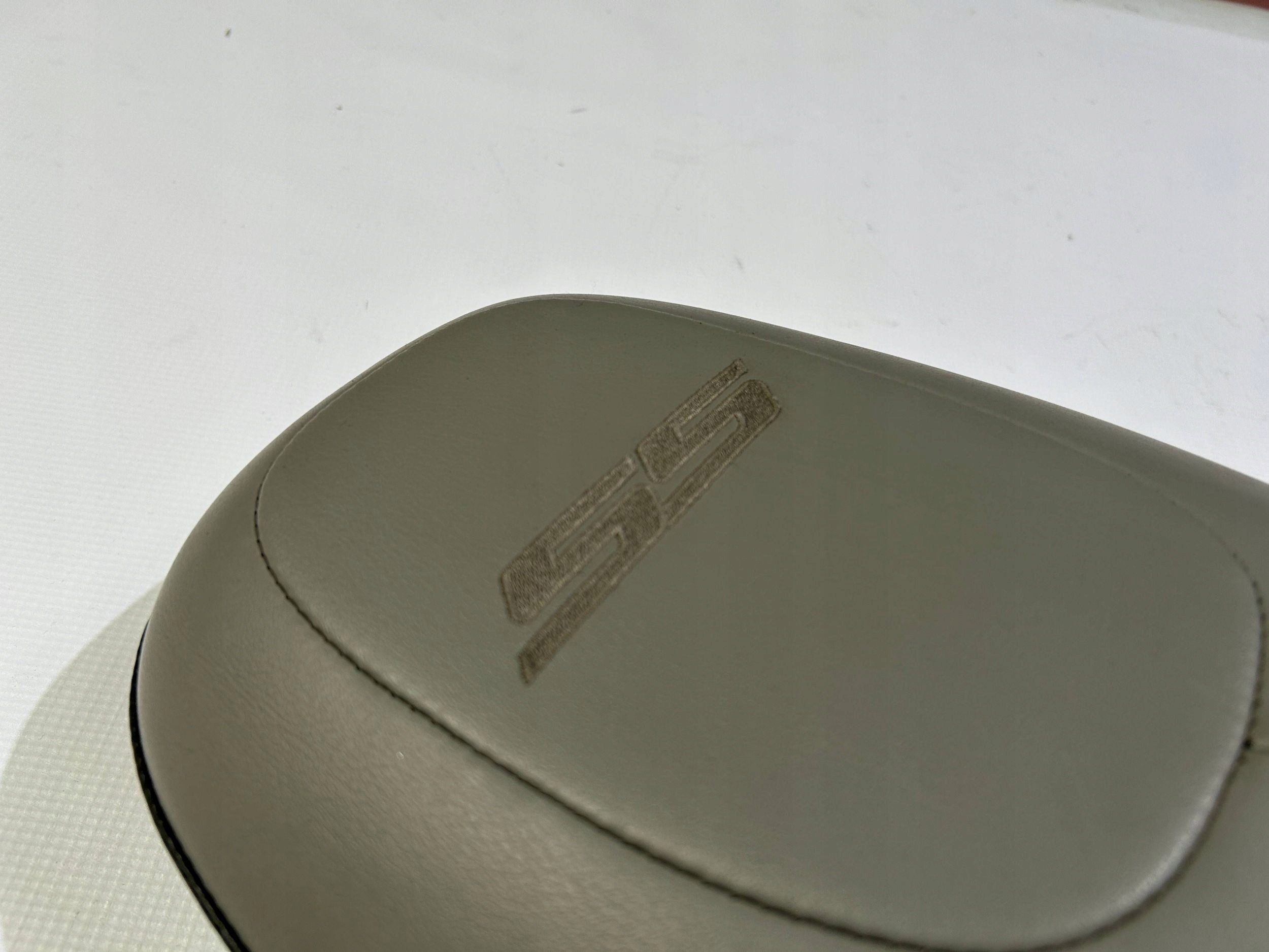 rest front front leather right left Chevrolet Camaro SS 2009r