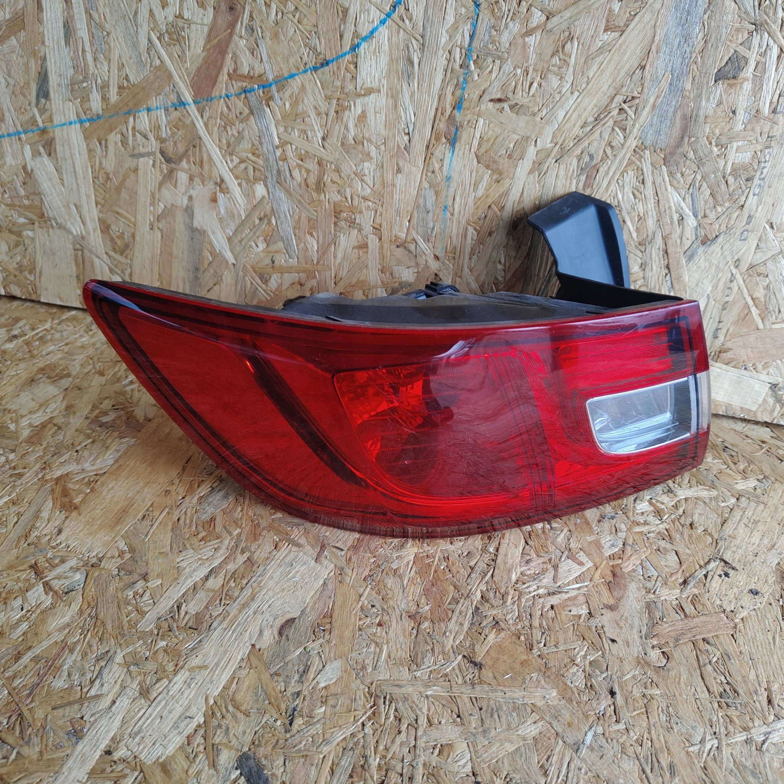 light rear rear part side left Renault Clio IV FR26380102