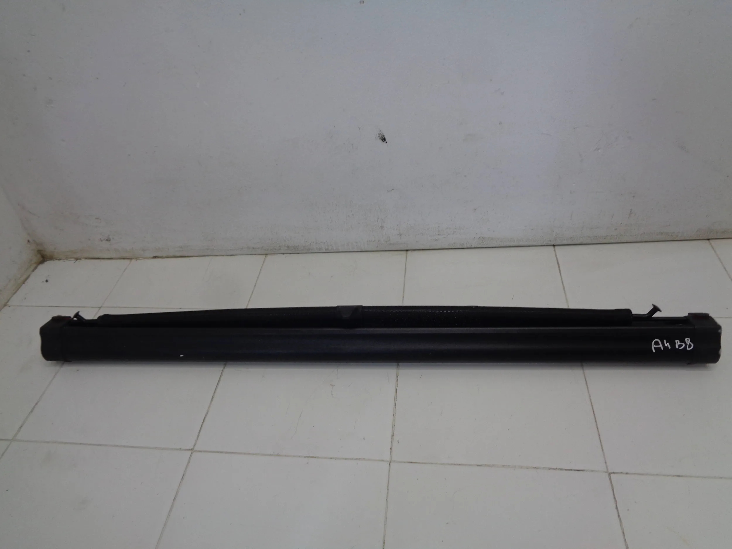 AUDI A4 B8 blinds net boot 08R