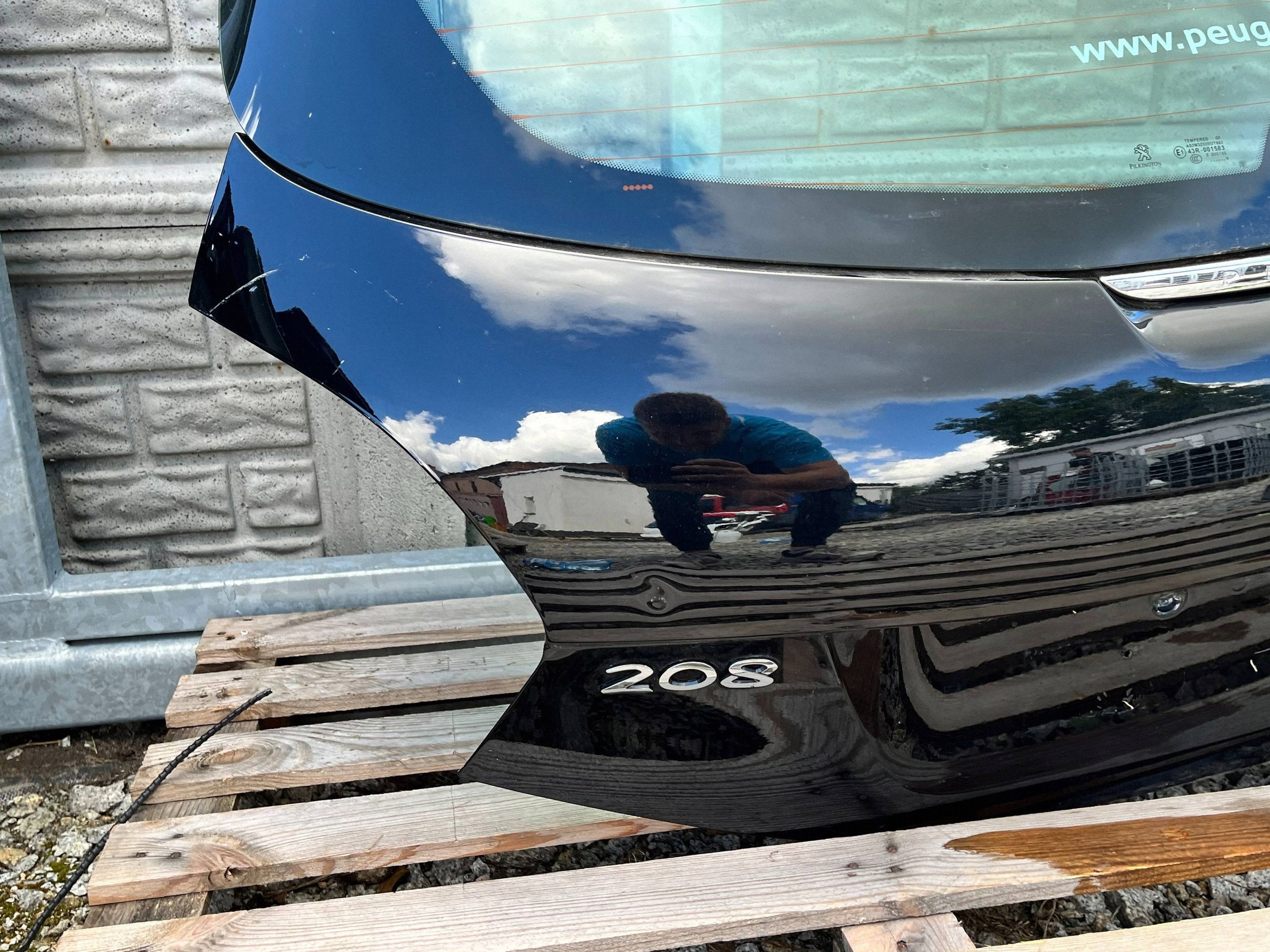 trunk door boot PEUGEOT 208 and 9810682180 @M