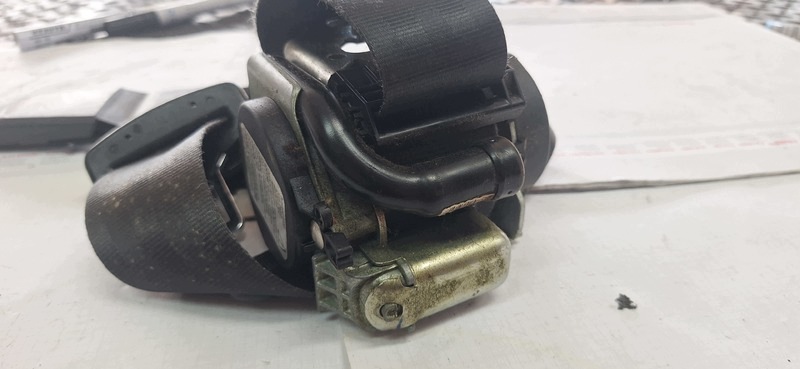 tension belt safety left front SKODA SUPERB II 609868200