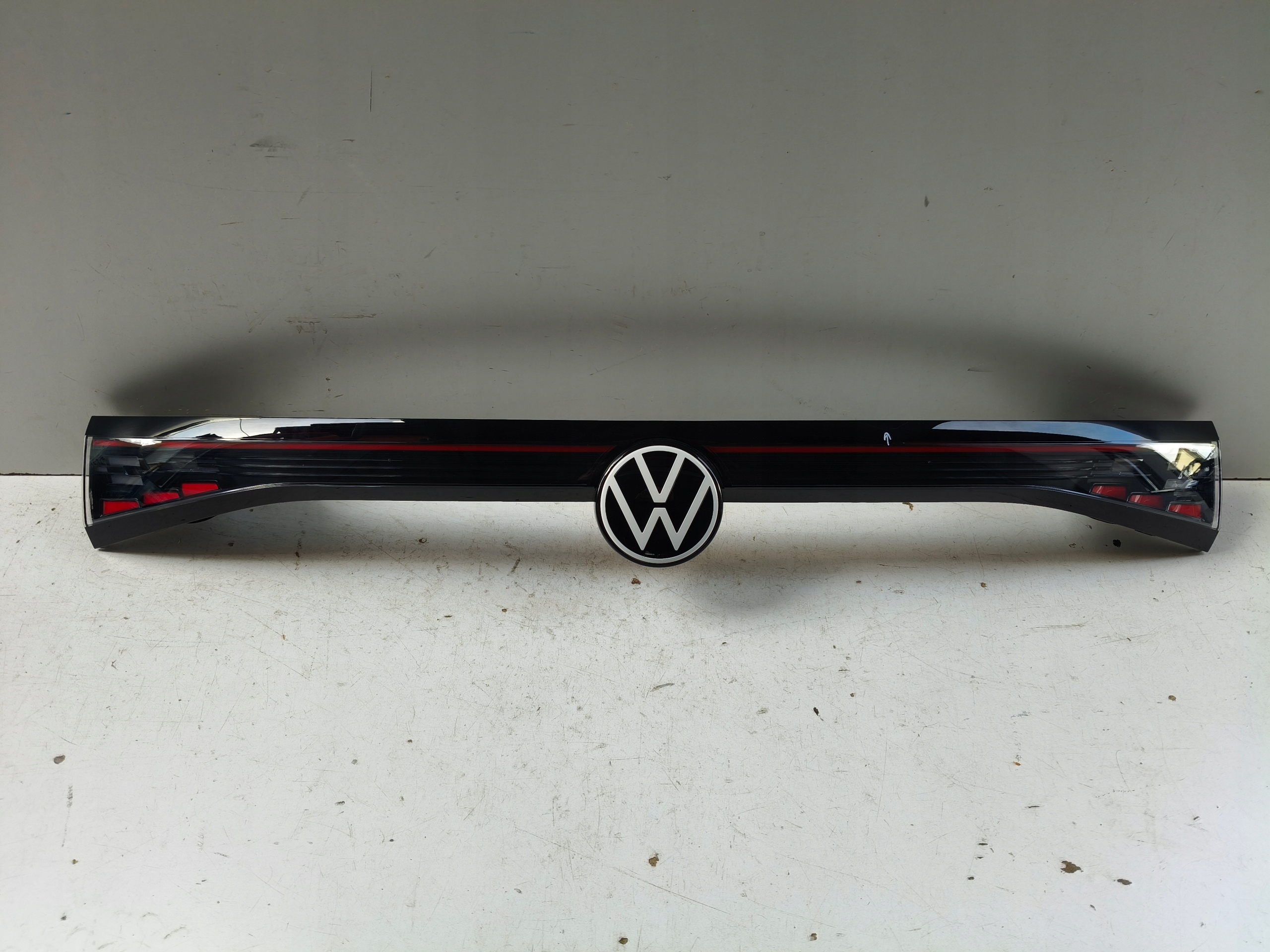 light rear cap bonnet VW ID4 1A 21- LED
