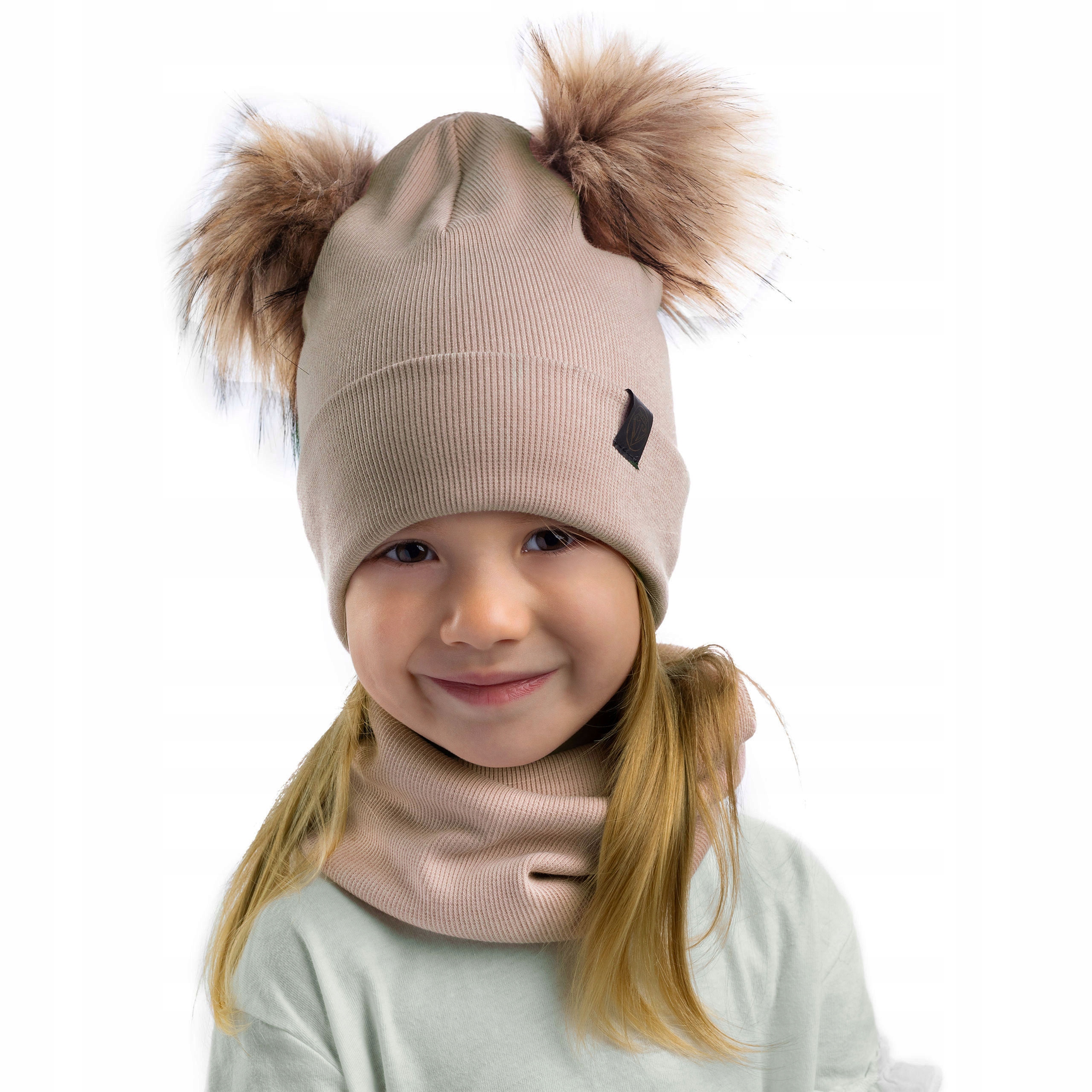 

Czapka zimowa komin komplet 2 pompony 48-56 beż