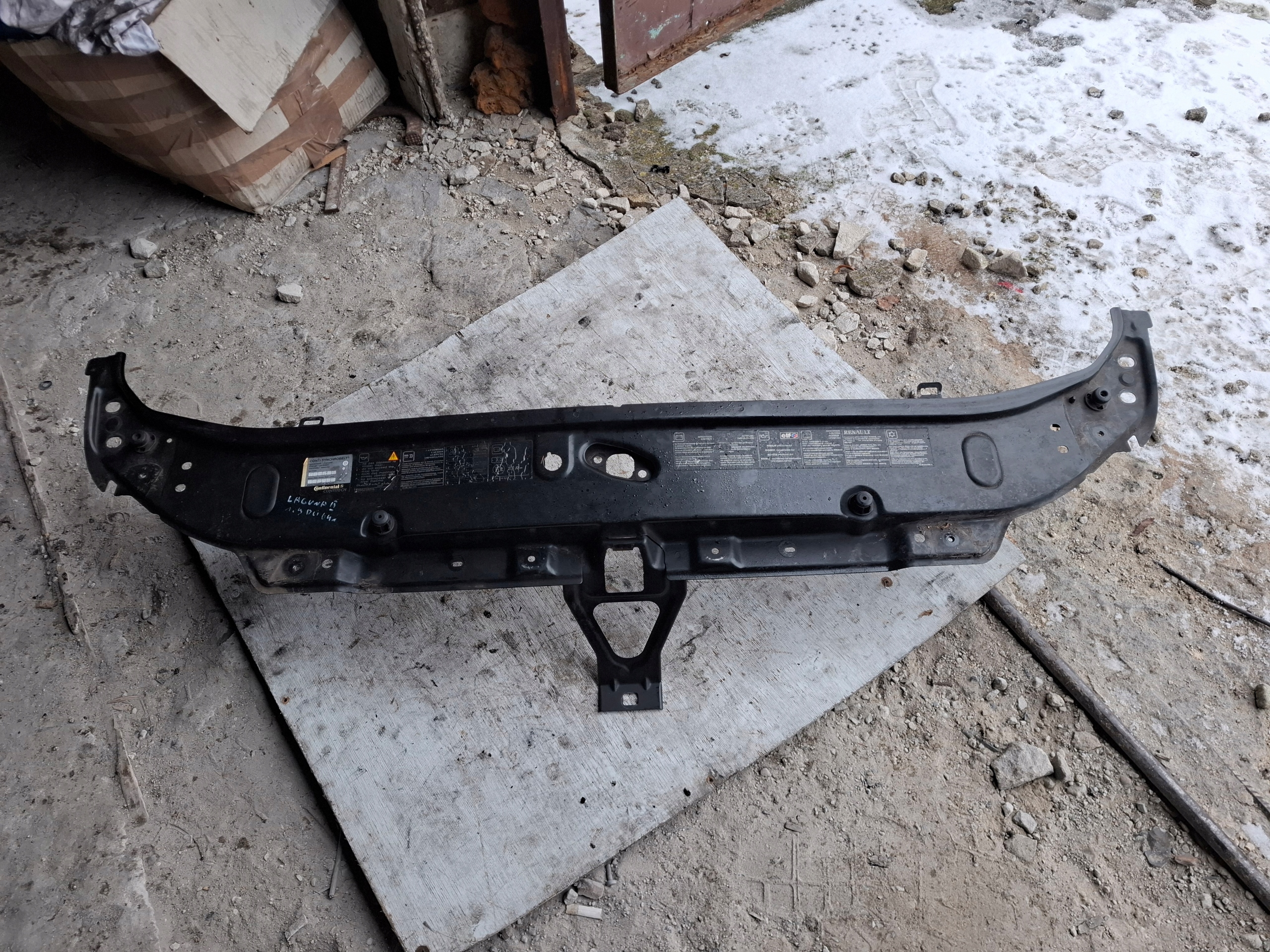 support panel for radiators pillar upper RENAULT LAGUNA II LIFT 04-07 R.