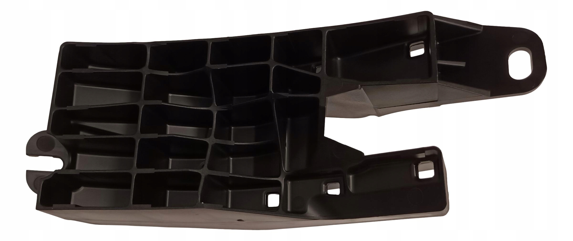 Mercedes Cla W176 W246 Zesílení předního levého pásu