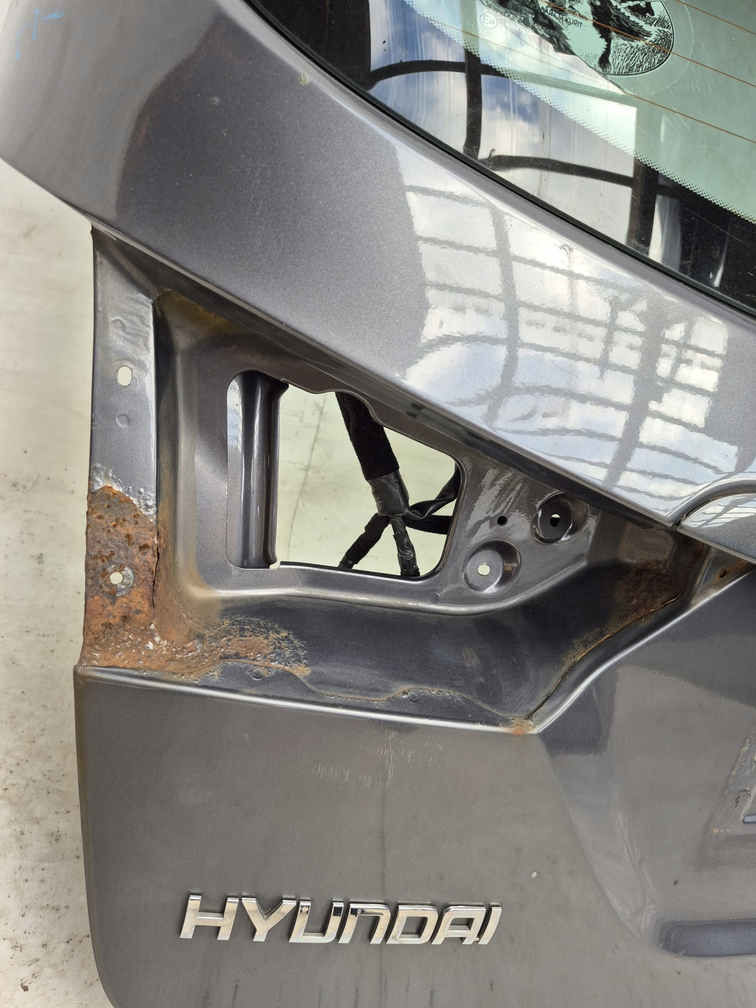 HYUNDAI IX20 10- trunk door boot rear part rear window