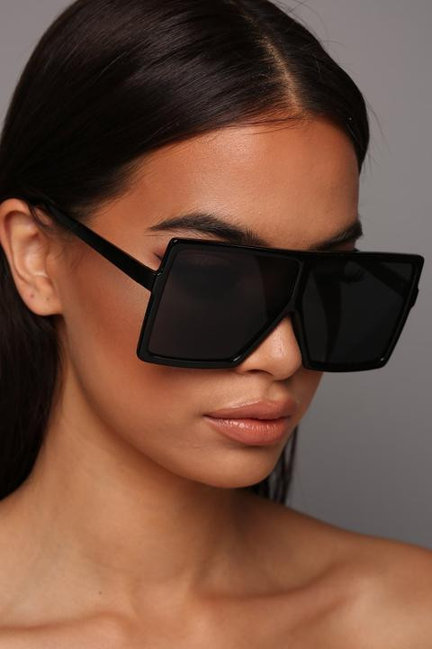 Kwadratowe okulary przeciws\u0142oneczne bordo W stylu casual Akcesoria Okulary przeciwsłoneczne Kwadratowe okulary przeciwsłoneczne 