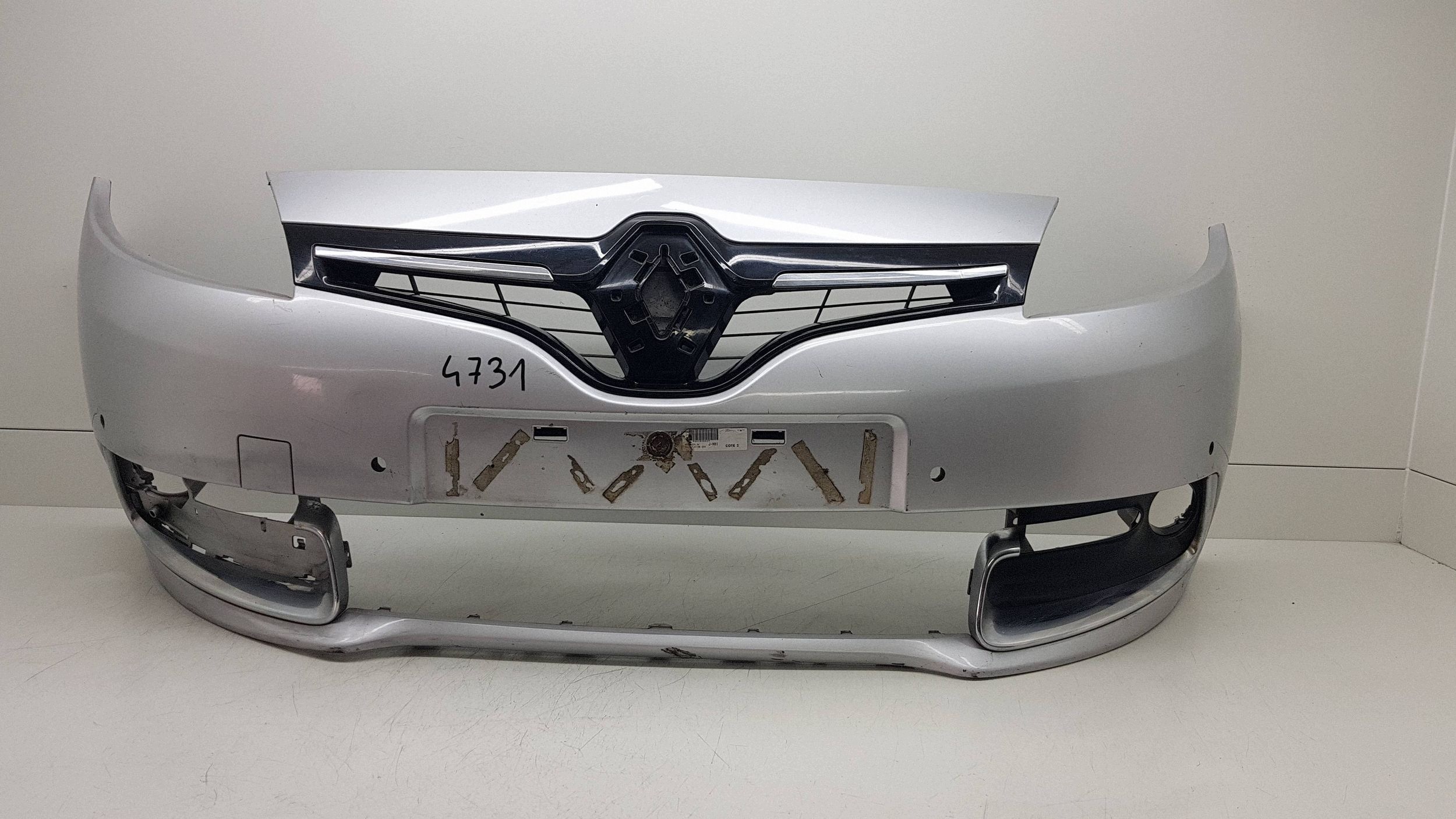 RENAULT SCENIC III LIFT 2013 - nárazník předek 62036308R