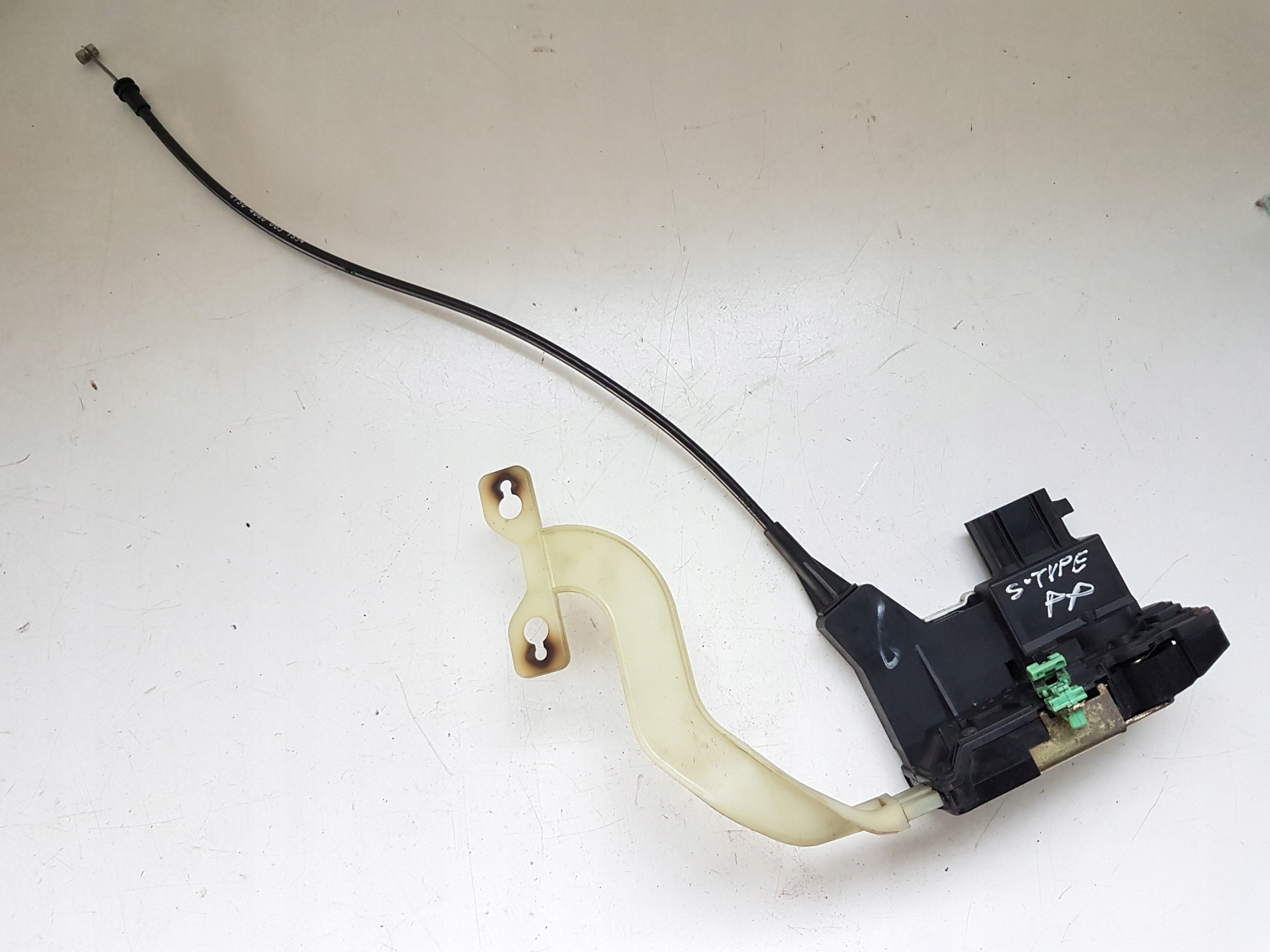 2W4A-5421812-FB - ЦЕНТРАЛЬНЫЙ ЗАМОК ПЕРЕДНИЙ ПРАВЫЙ JAGUAR S-TYPE R LIFT