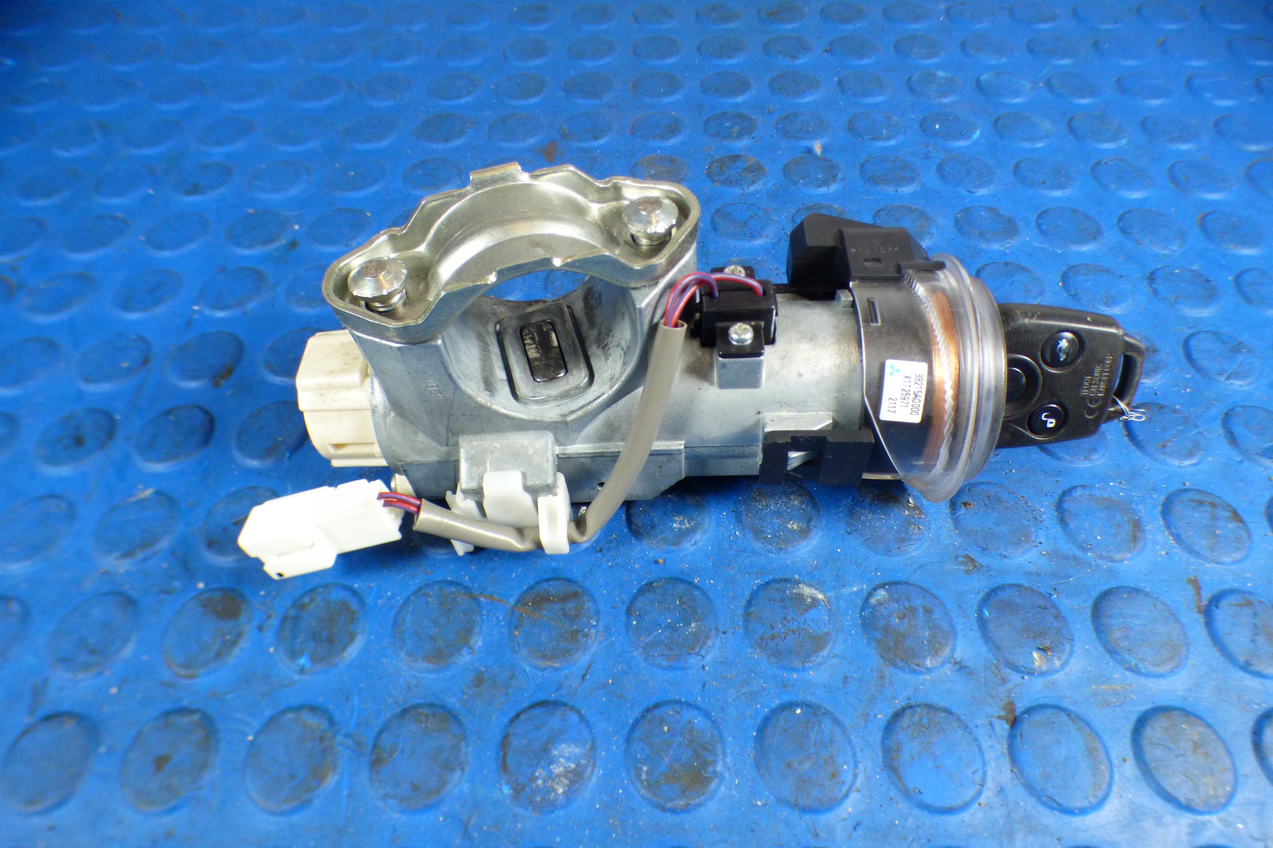 ignition key 88215AG000 europa stBDB SUBARU FORESTER III