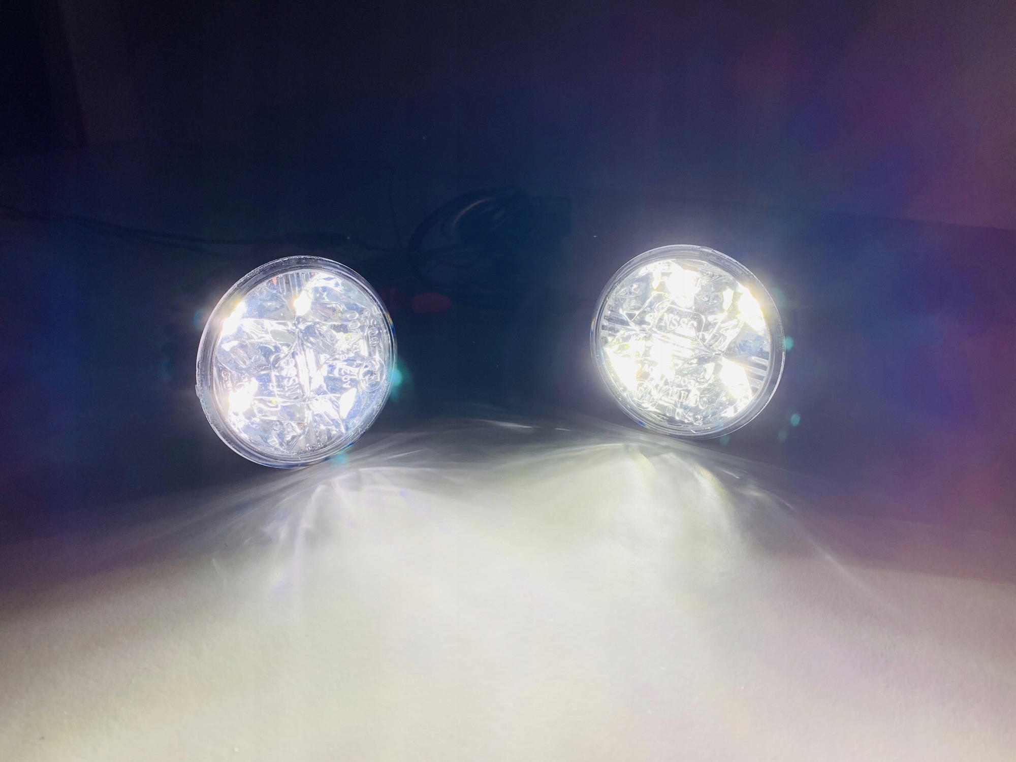 SWIATLA JAZDY DZIENNEJ 4 LED OKRAGLE 7CM 12V 24V Lamp Type universal