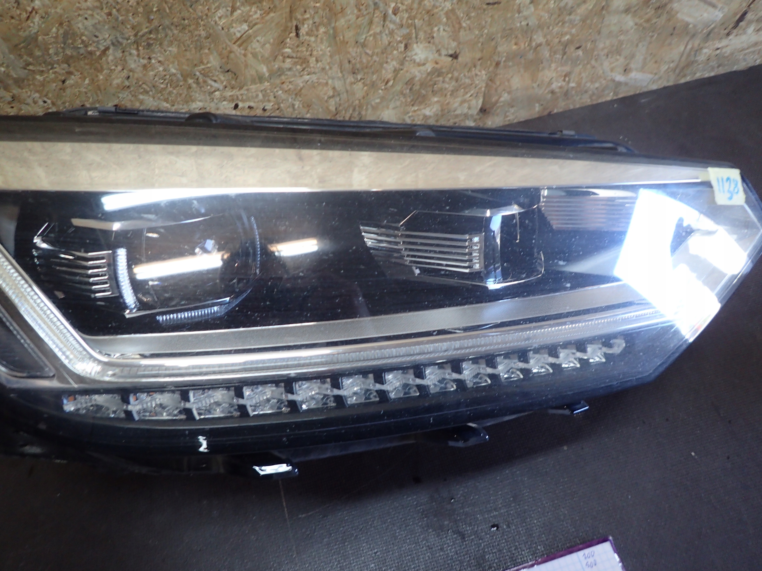 light front right VW TOURAN 15- FULL LED