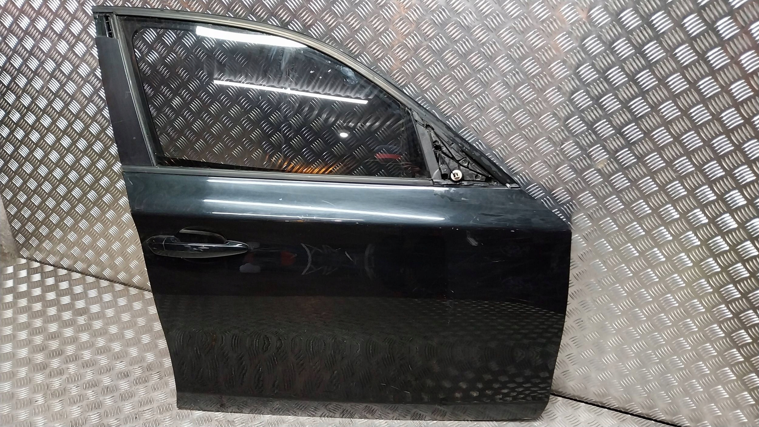 dveře předek pravé BMW 1 E87 04