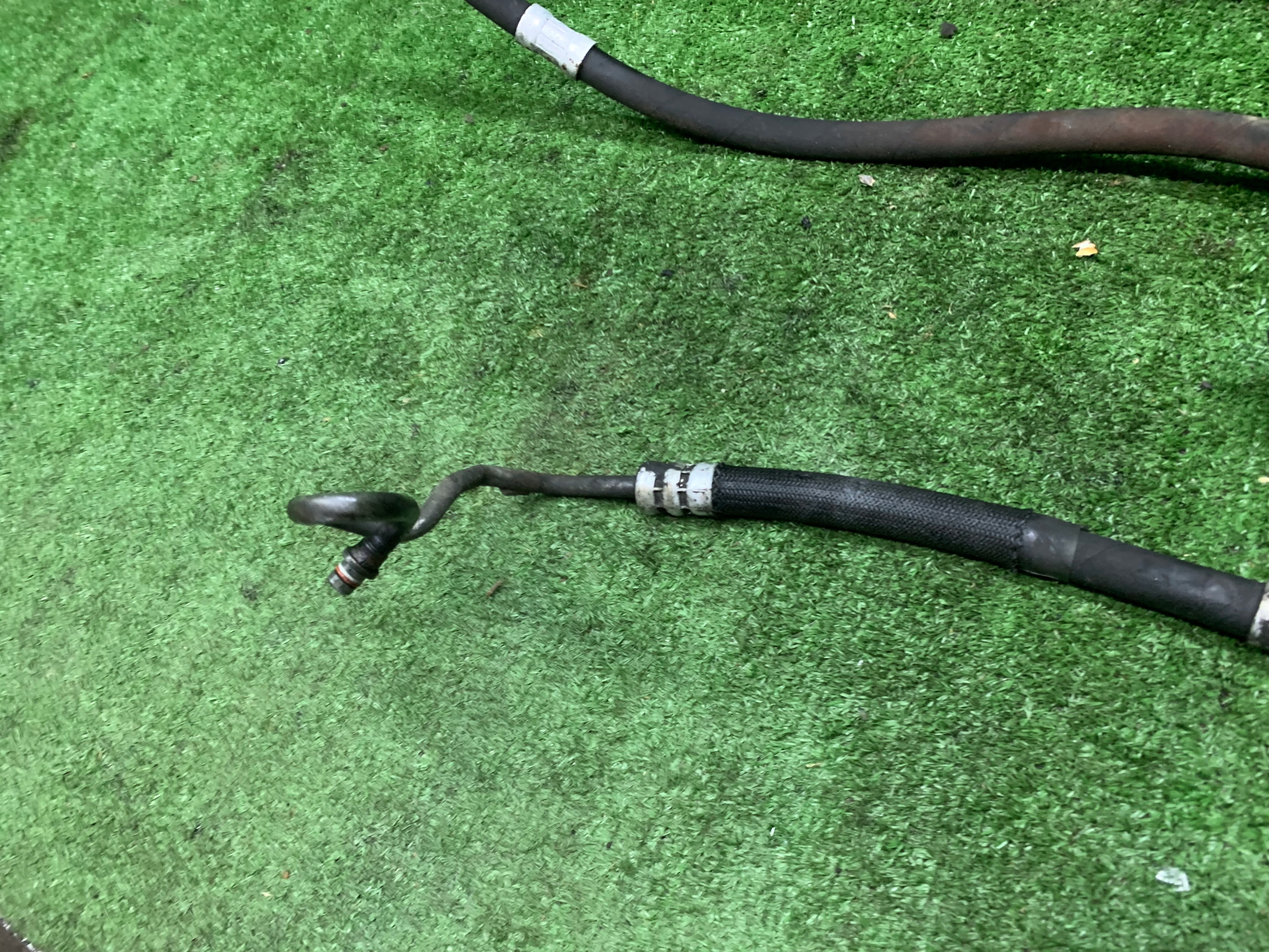 servoleitung servoschlauch MERCEDES W211 A2114660781