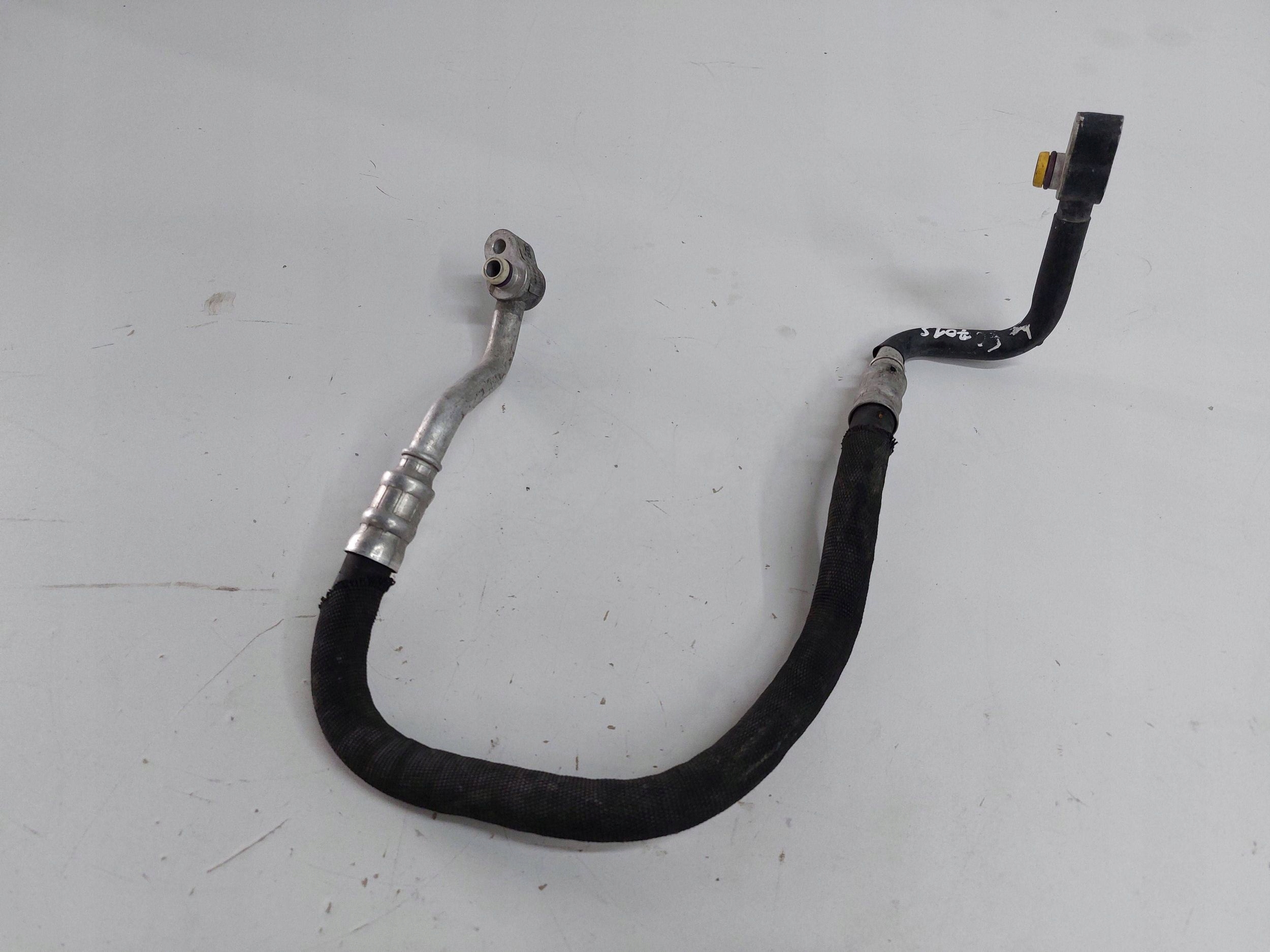 AUDI A6 C6 2,7D 3.0D hadice klimatizaci 4F0260701S