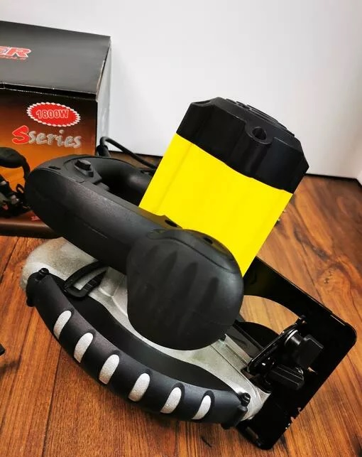 PILARKA PRZECINARKA TARCZOWA1800W 2XTARCZA 185mm Zasilanie sieciowe