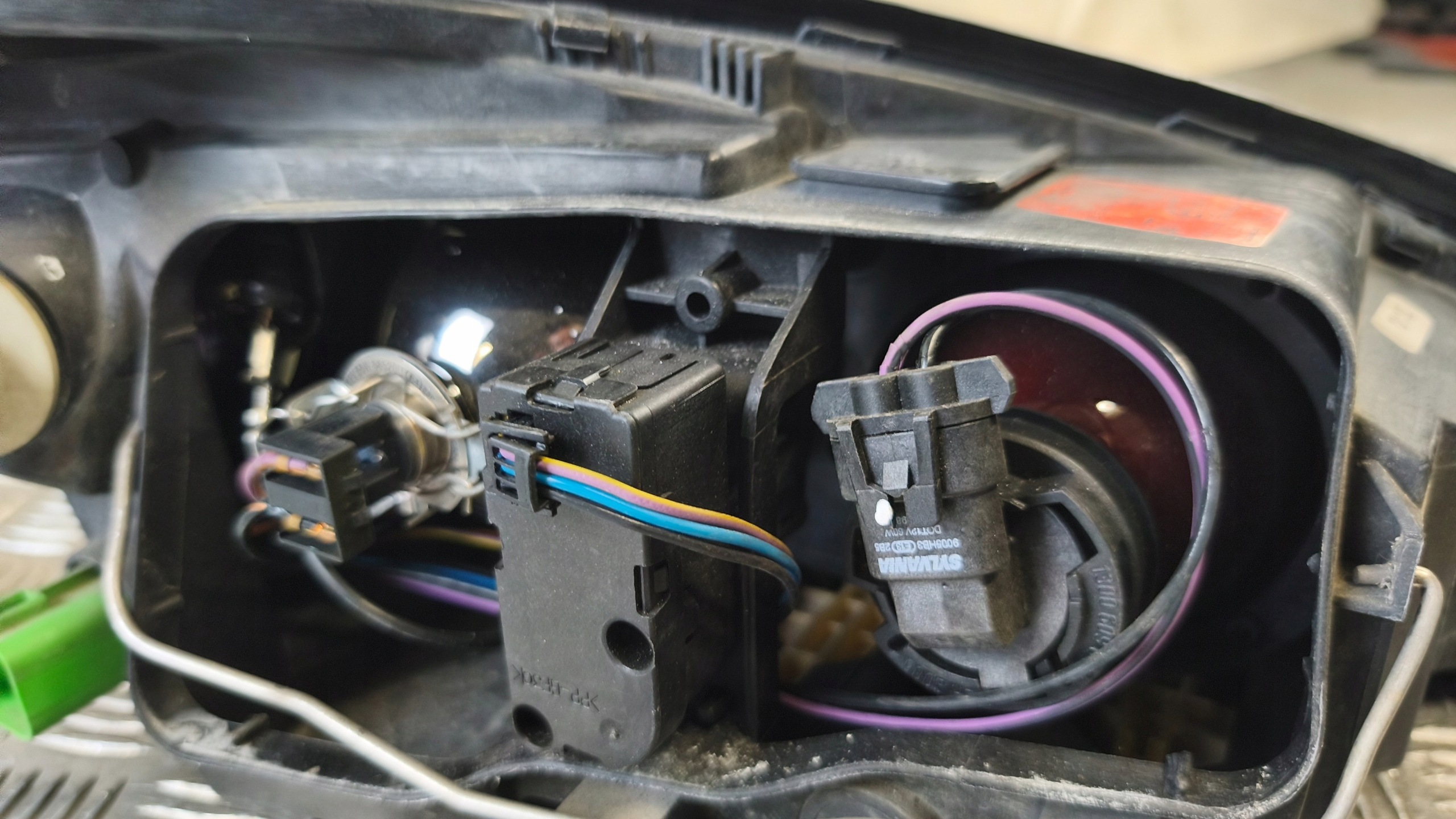 light left front FORD COUGAR 0301156201