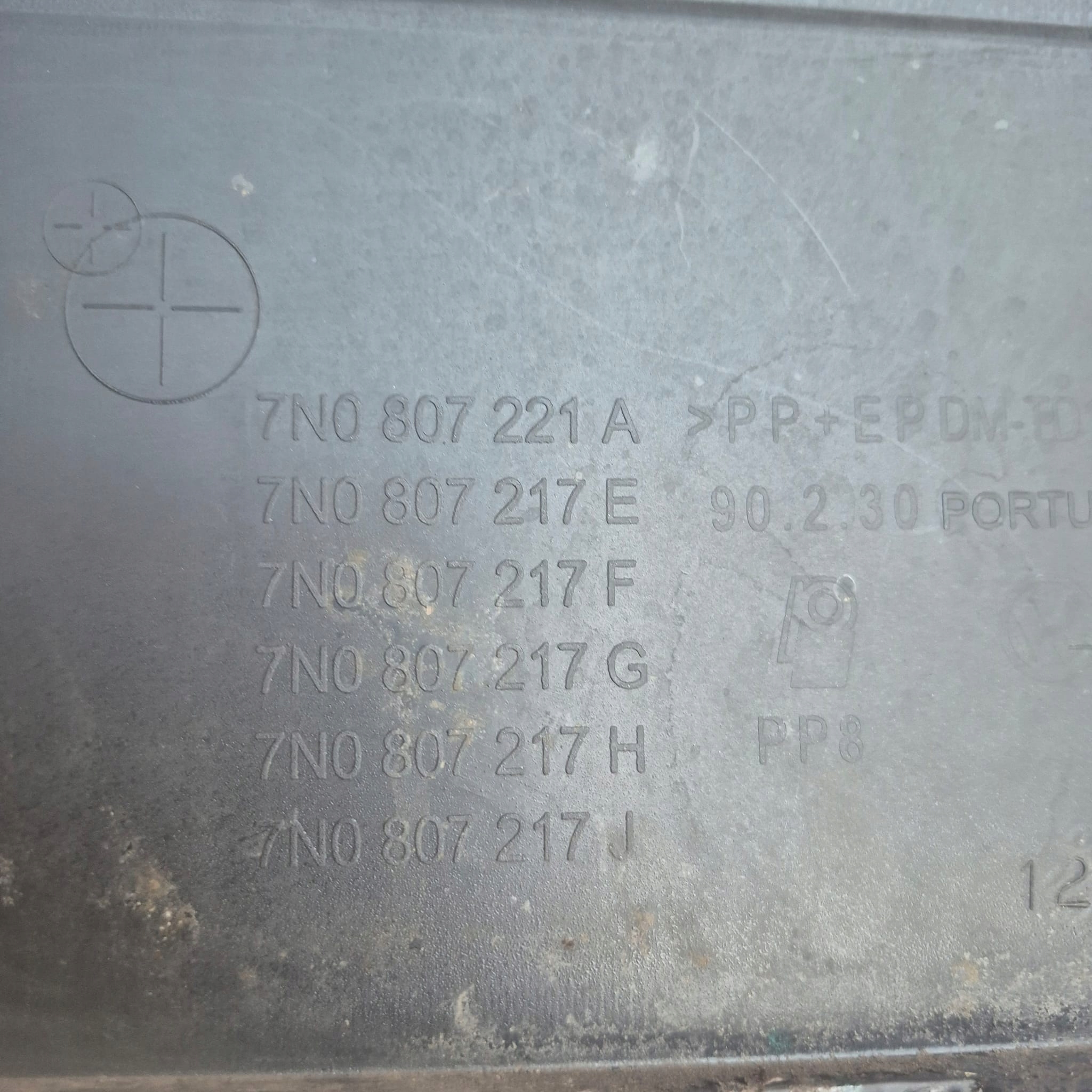VW SHARAN II 7N0 10- bumper front front 4XPDC washers 7N0807221A