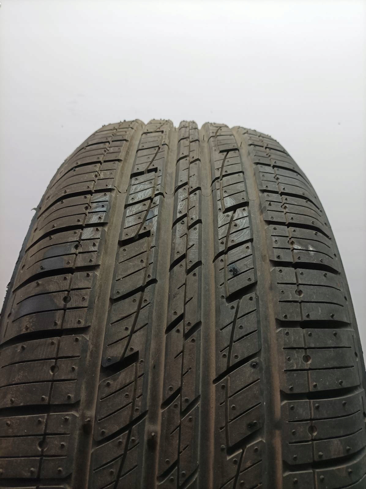 gomma LETNIA KUMHO SOLID KL21 245/60R18 (1010) 8.05MM