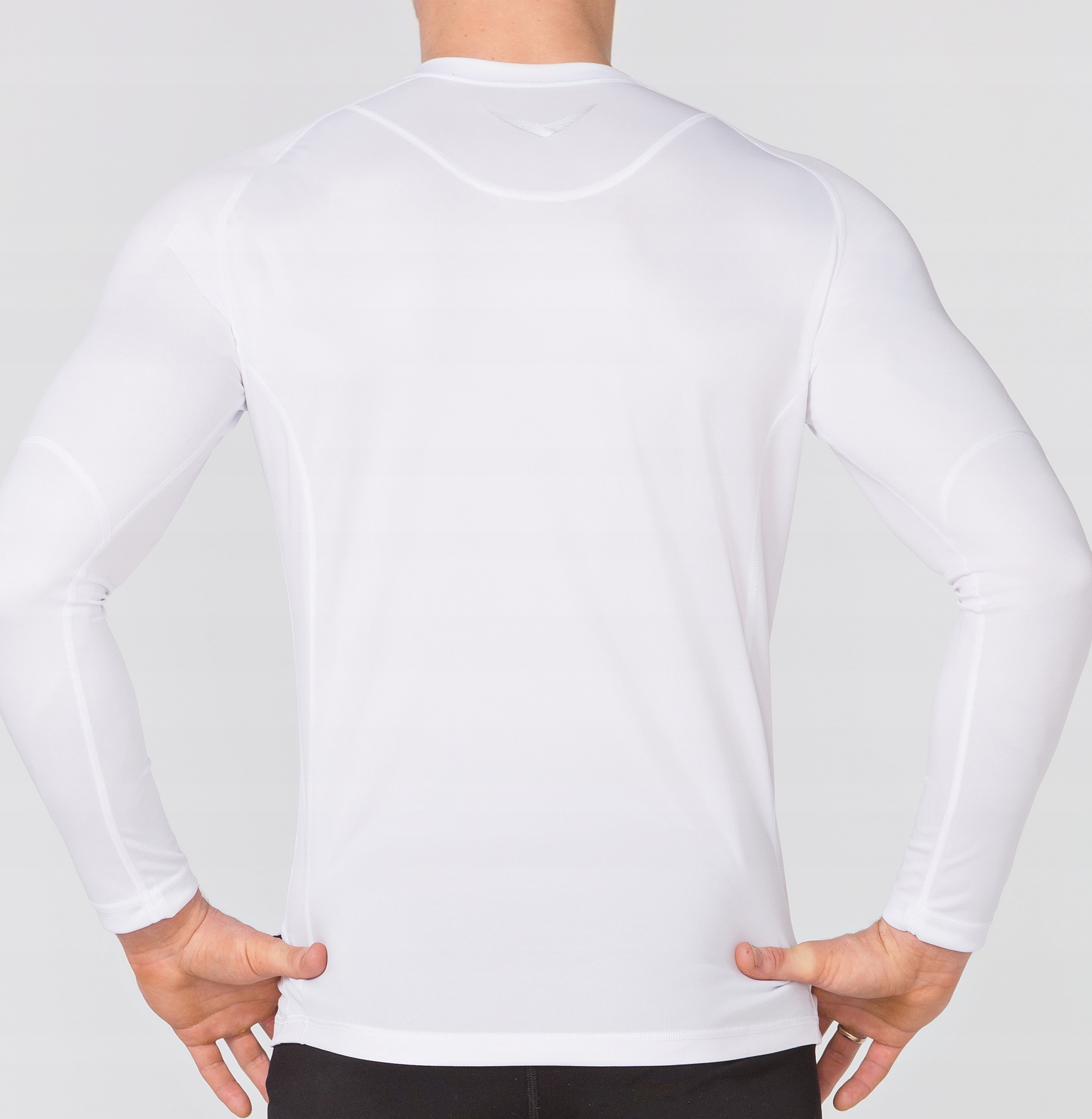 SZYKOSCHNĄCA KOSZULKA DO BIEGANIA ROUGH RADICAL Model FURY LS