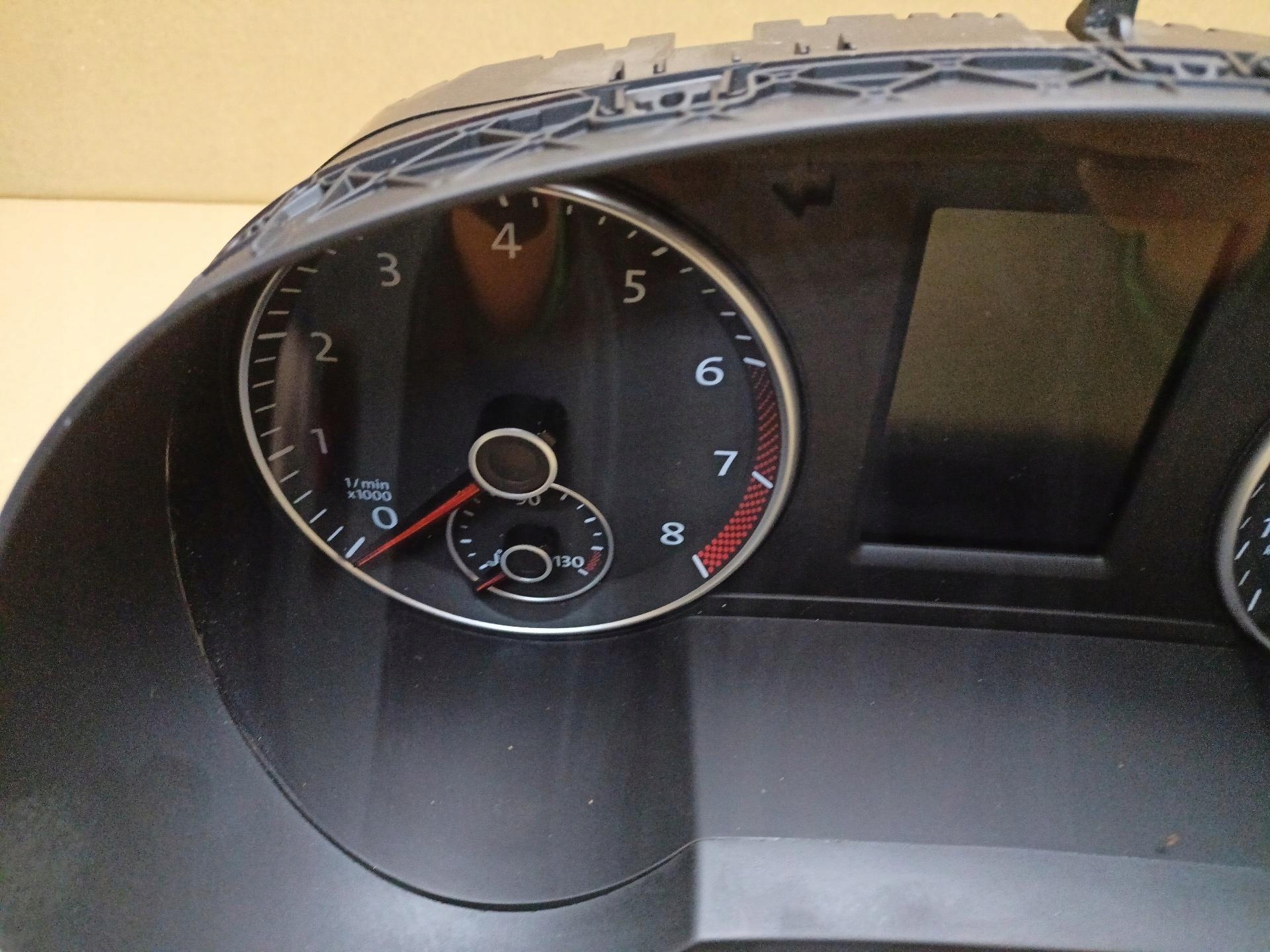 dials Volkswagen Sharan 2 2012 7N0920870D