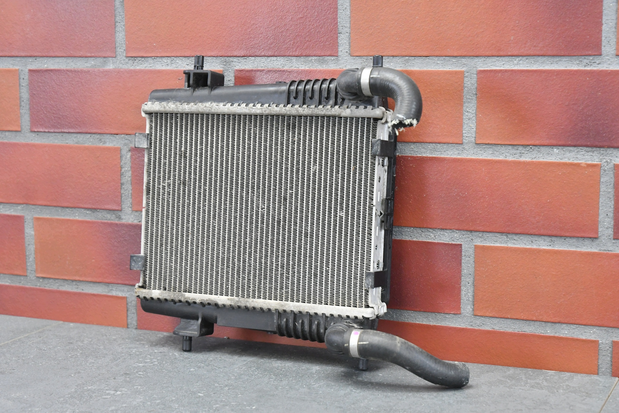 water cooler side supplementary BMW 2 G42 3 G20 G21 4 G22 G23 G26