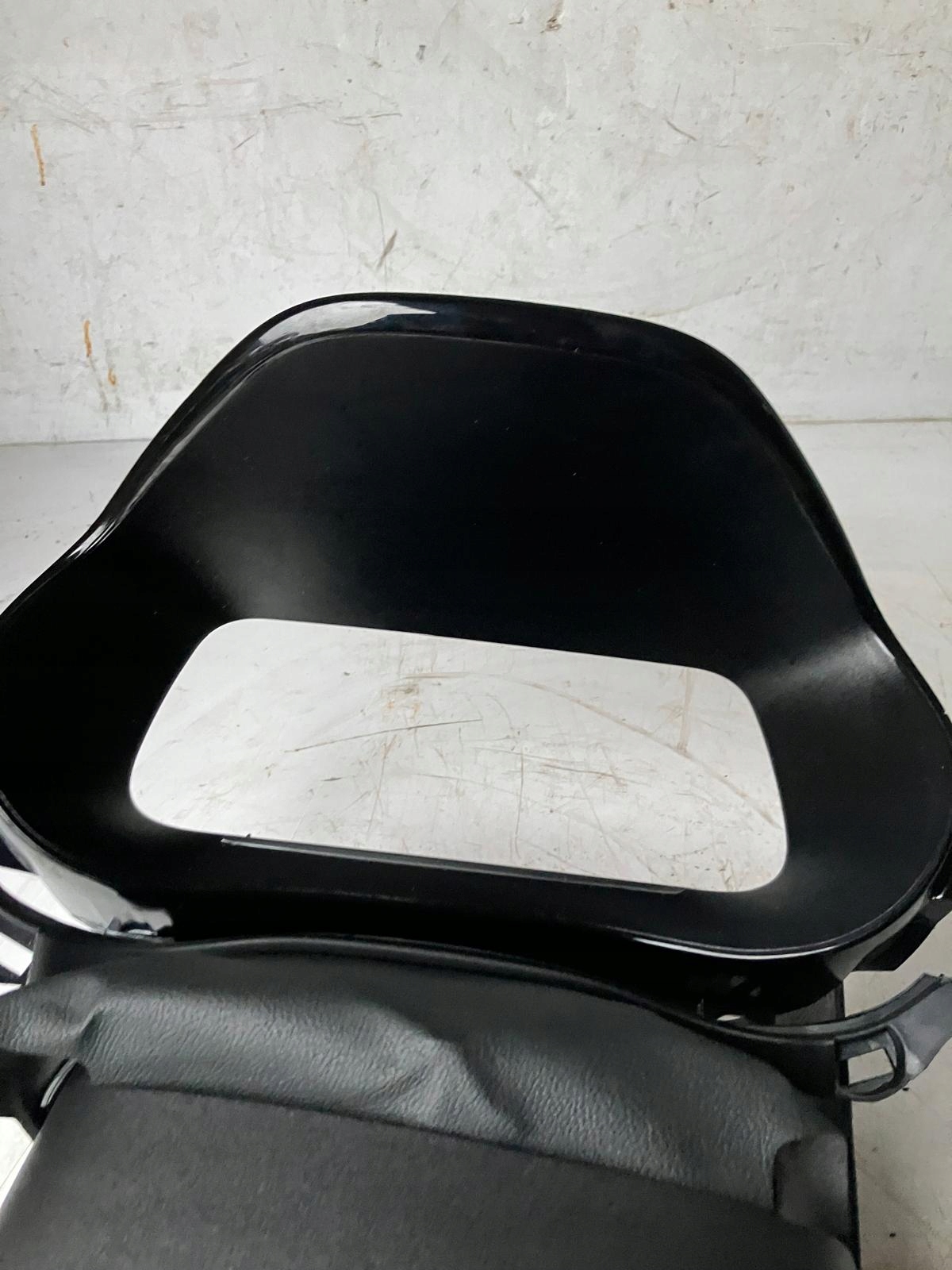 kryt obal budíku volantu OPEL CORSA F