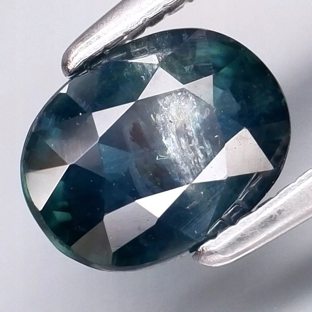 Safír 1.53ct Modrý Ovál eCertifikát Wbd