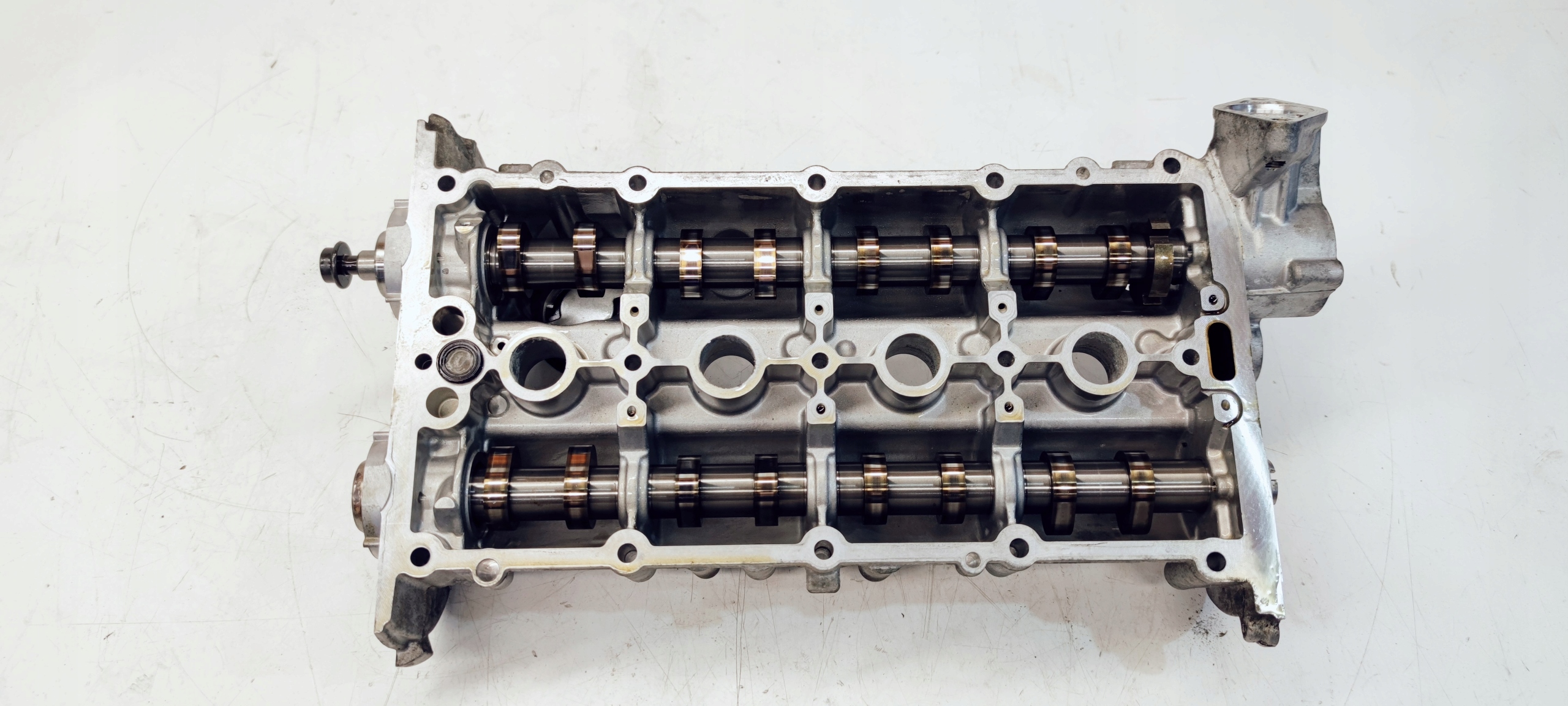 ОСНОВАНИЕ ГОЛОВКИ + ВАЛЫ AUDI VW SKODA 04E103475P