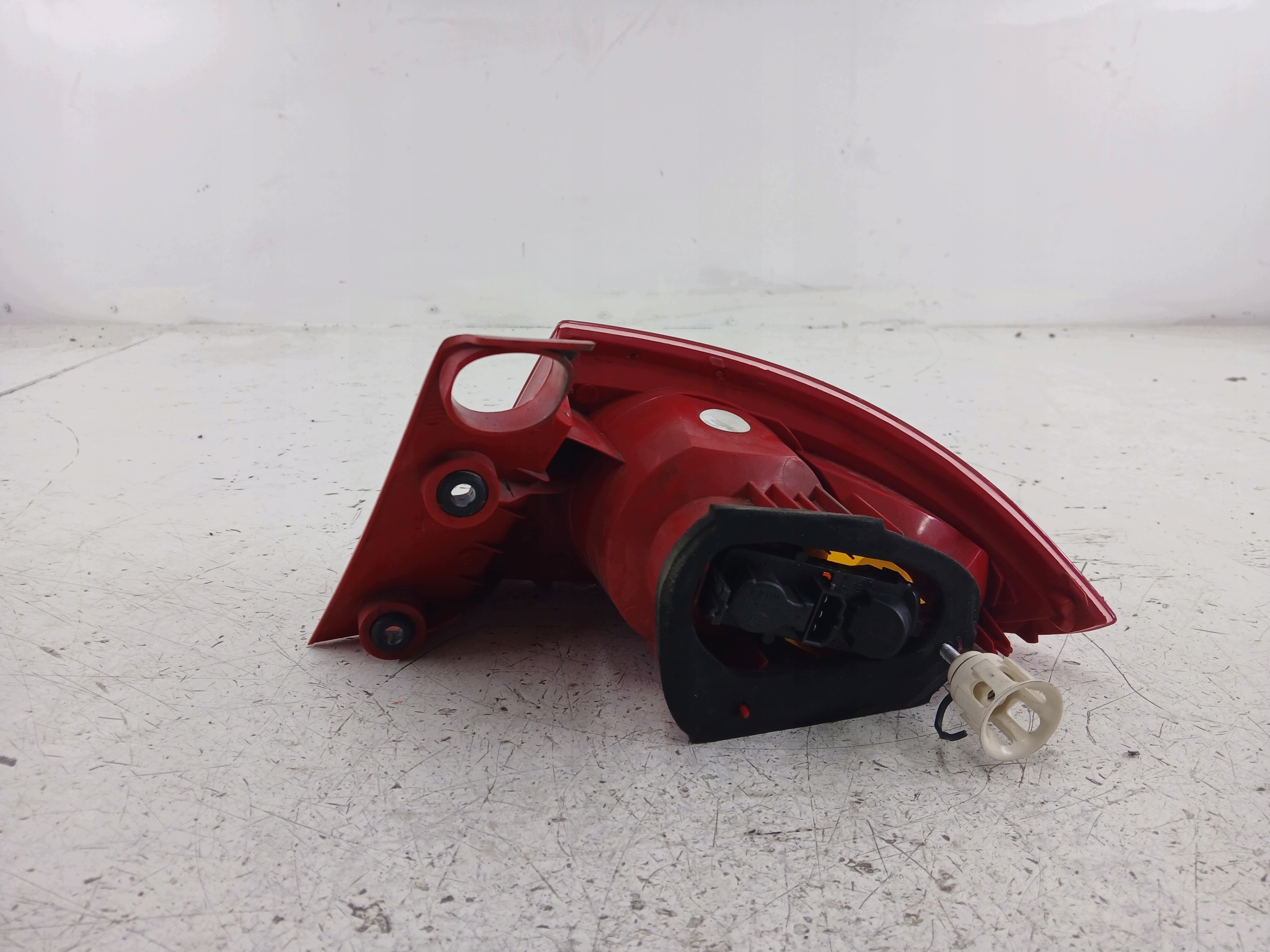 SEAT LEON II scheinwerfereinsatz links heck W kotflügel