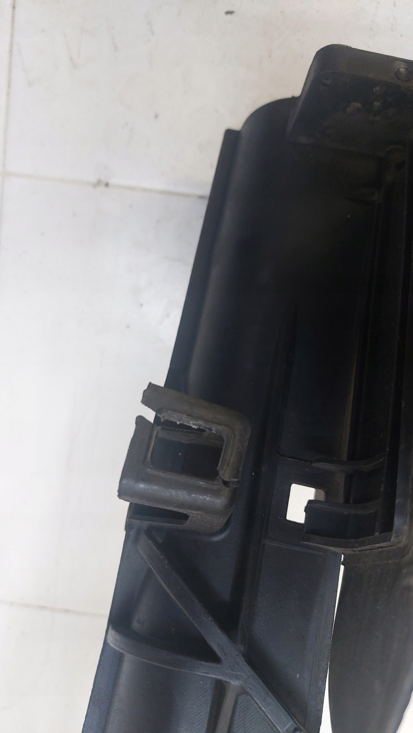 SKODA OCTAVIA 3 III 12r> 1.6 TDI bar, wall front original 5E0805588