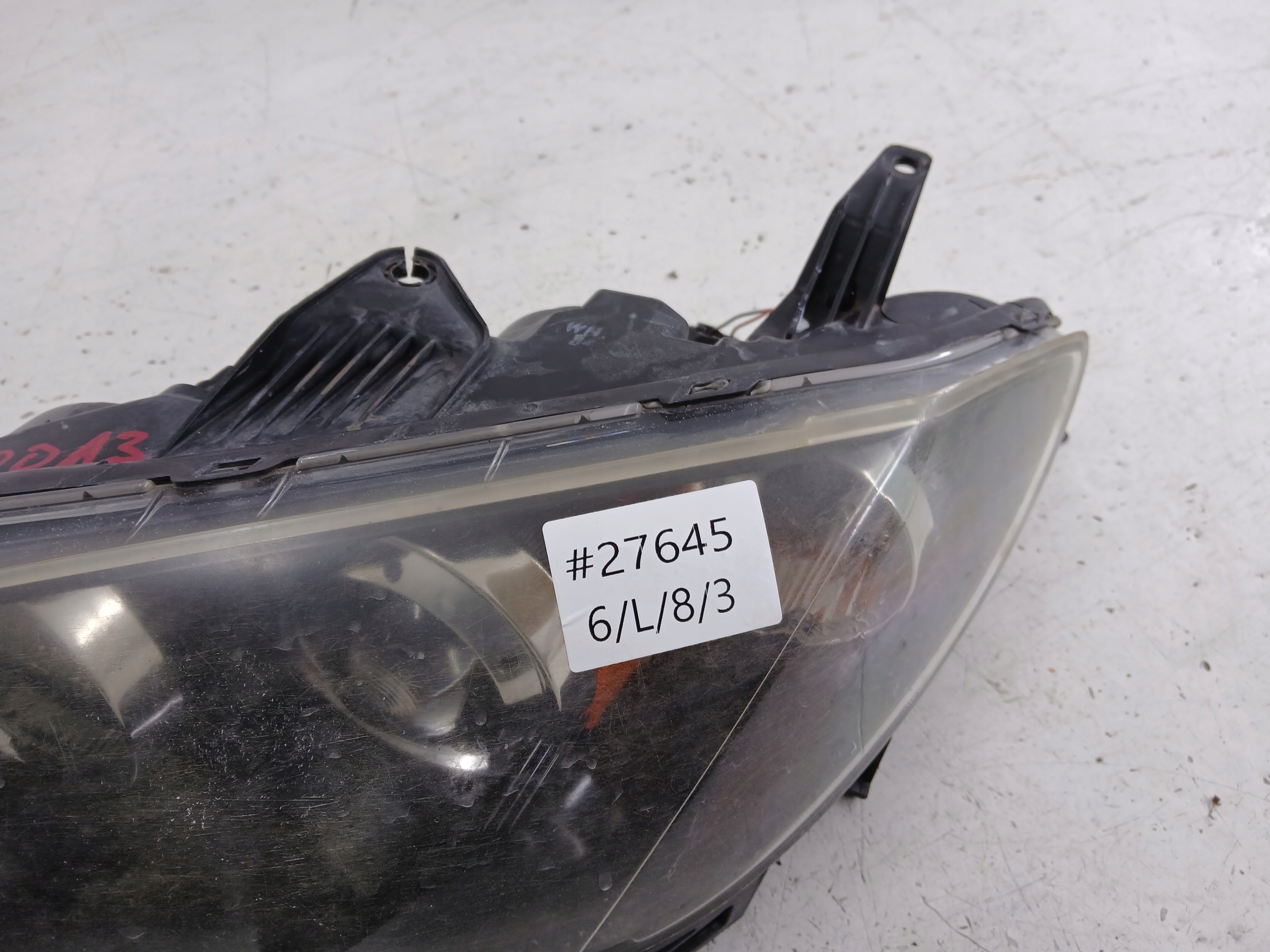 MAZDA 3 BK and light left front lens