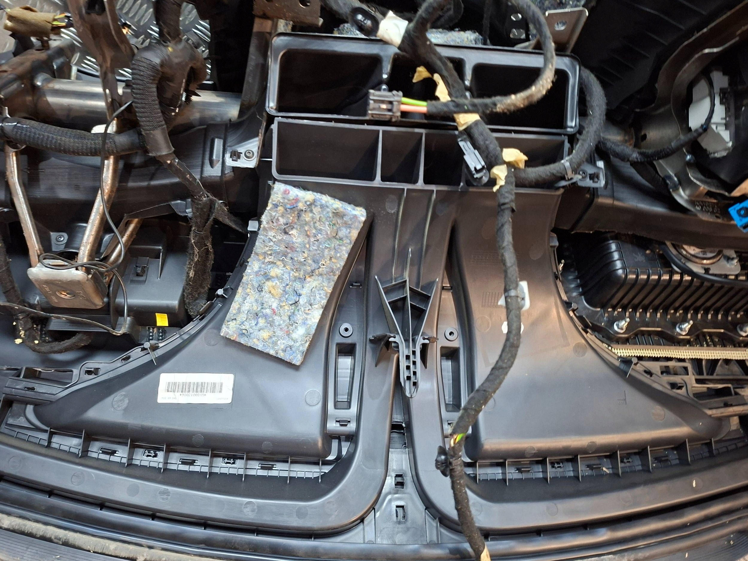 dashboard console 98021008XM PEUGEOT 208 2008 2012