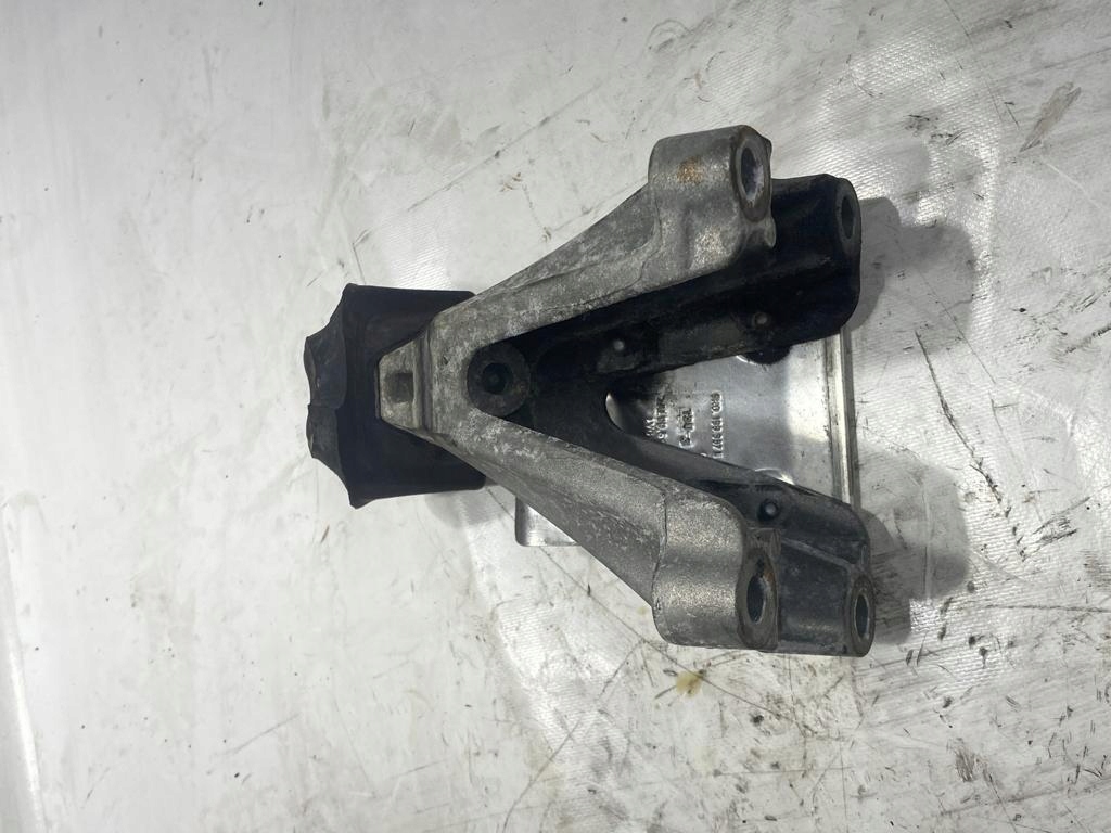 Airbag Support Support plaque Moteur AUDI A5 3.0 TDI 8K0199307A